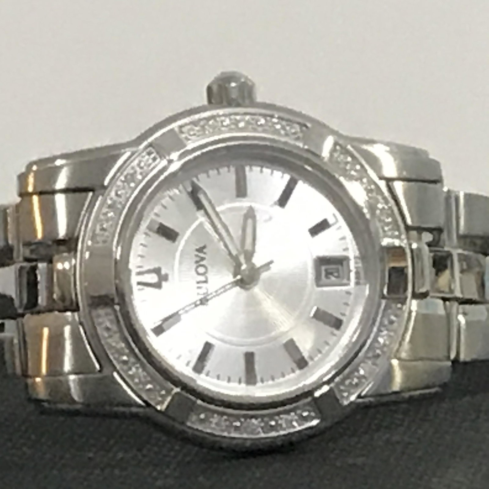 Bulova Vintage Womens Watch C8671443 Works: Bulova Vintage Womens Watch C8671443 Works Please view all photos as they are part of the description and condition of this Item, Feel free to contact me with questions or picture requests Used Item A