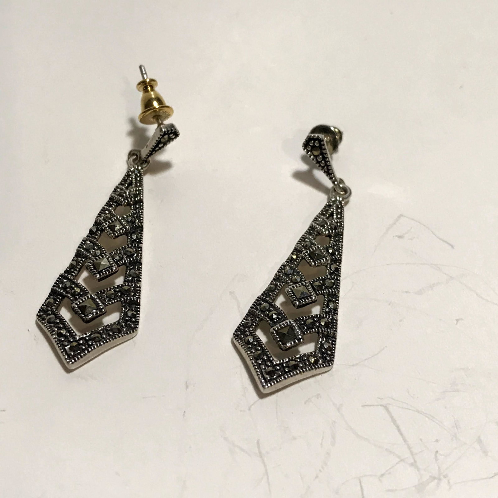 Vintage Sterling Silver Marcasite Dangle Earrings: Vintage Sterling Silver Marcasite Chandelier Dangle Earrings Please view all photos as they are part of the description and condition of this Item, Feel free to contact me with questions or picture re