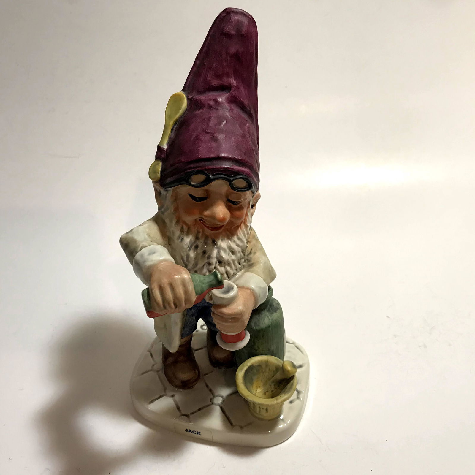 Goebel Boy 517 Gnome chemist pharmacist Jack figurine: Goebel Boy 517 Gnome chemist pharmacist Jack figurine vintage 1972 Please view all photos as they are part of the description and condition of this Item, Feel free to contact me with questions or pict