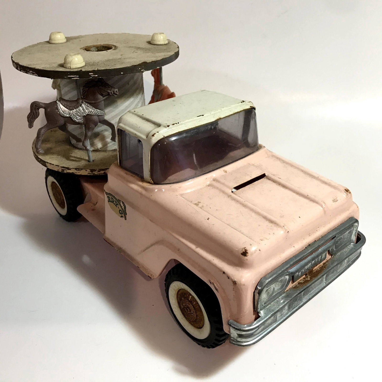 Vintage Buddy L No.5429 Merry Go Round Carousel Truck: Vintage Buddy L No.5429 Merry Go Round Carousel Truck Please view all photos as they are part of the description and condition of this Item, Feel free to contact me with questions or picture requests 