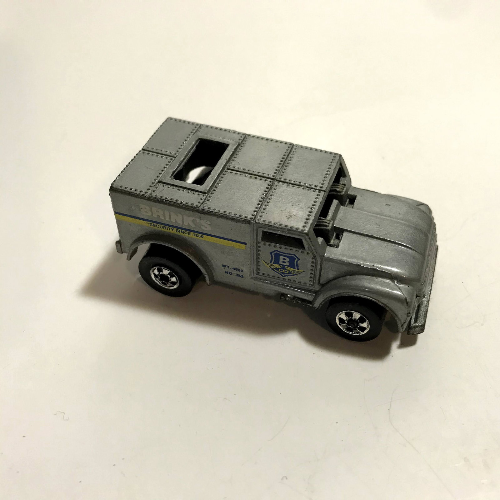 1970 Hot Wheels Brinks Funny Money Truck: 1970 Hot Wheels Brinks Funny Money Truck the little clip in the back is broken Please view all photos as they are part of the description and condition of this Item, Feel free to contact me with quest