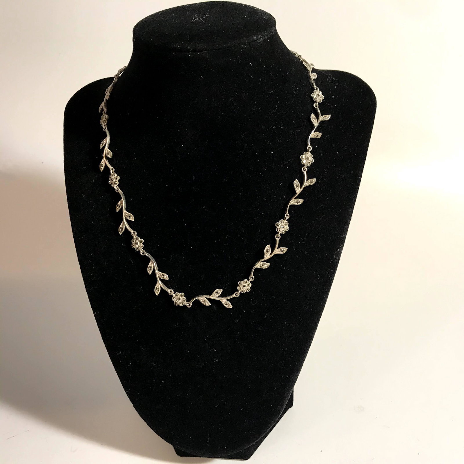 Vintage 16" Marcasite Sterling Necklace Nice!!!: Vintage 16" Marcasite Sterling Necklace Nice!!! Please view all photos as they are part of the description and condition of this Item, Feel free to contact me with questions or picture requests Used I