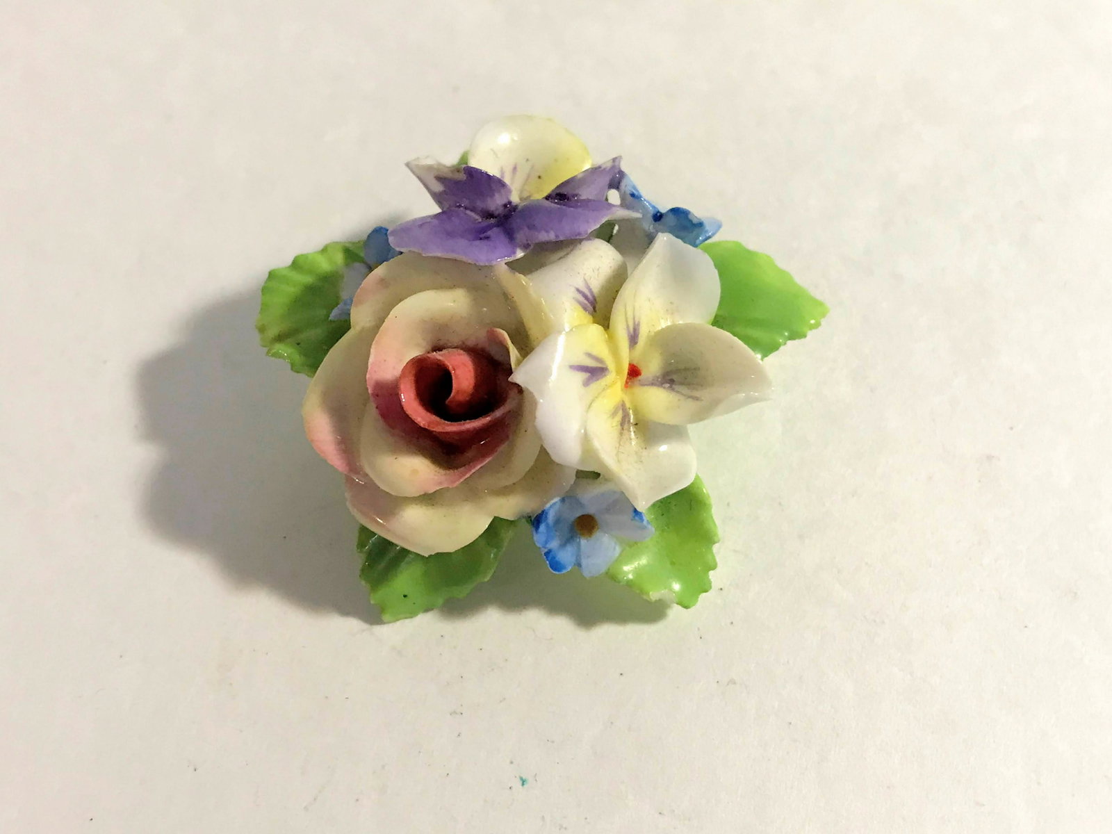 Vintage Signed Dorothy Ann Bone China England Colorful: Vintage Signed Dorothy Ann Bone China England Colorful Floral Bouquet Brooch Pin Please view all photos as they are part of the description and condition of this Item, Feel free to contact me with que