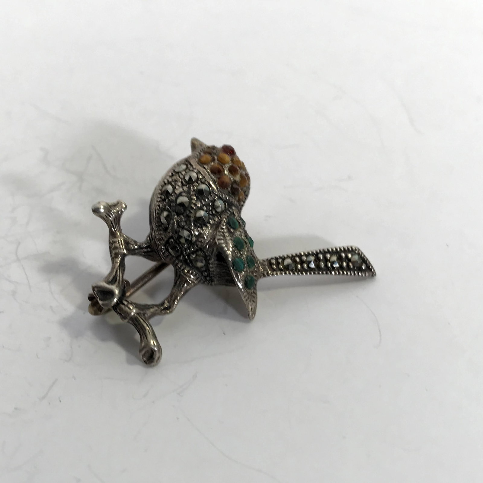 Vintage Sterling Silver Marcasite Bird Pin Brooch 1: Vintage Sterling Silver Marcasite Bird Pin Brooch 1 3/8" Please view all photos as they are part of the description and condition of this Item, Feel free to contact me with questions or picture reques