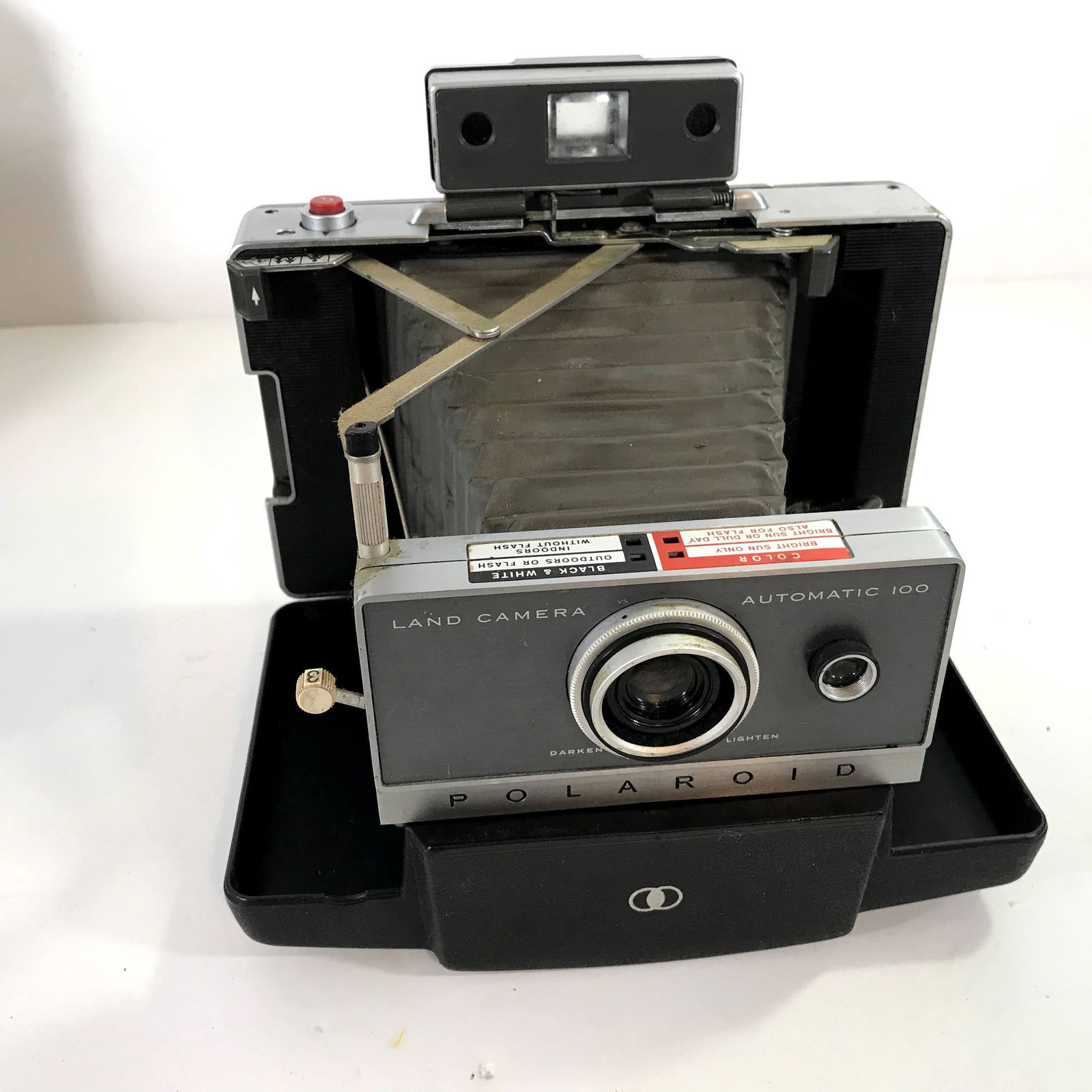 Vintage Polaroid Land Camera Automatic 100 Works (1 of 4)