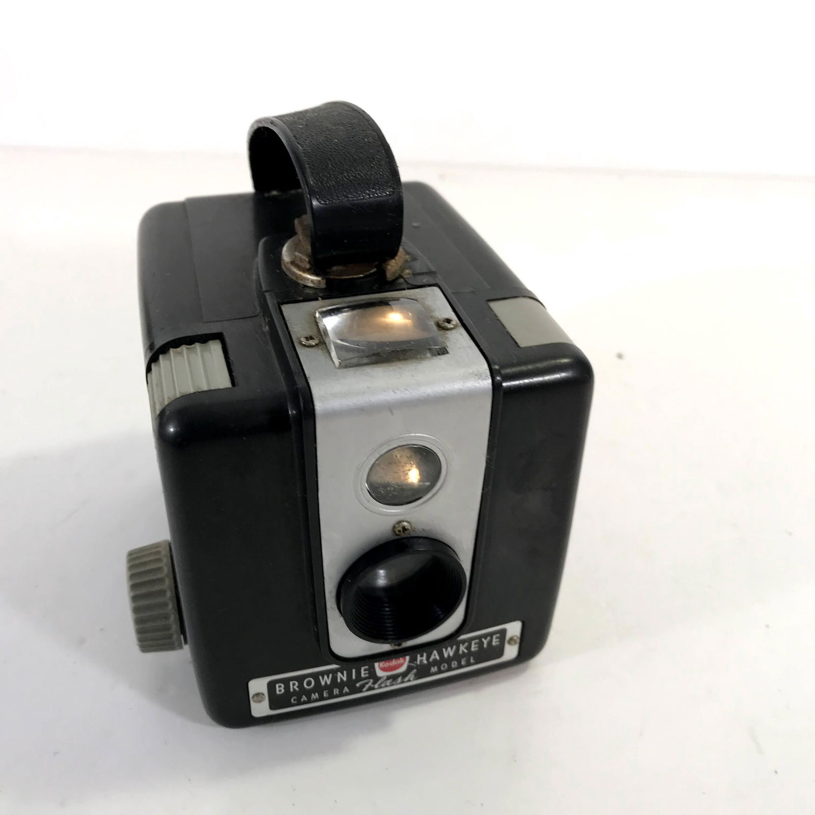 1950s Kodak Brownie Hawkeye Flash Model Bakelite Box (1 of 4)