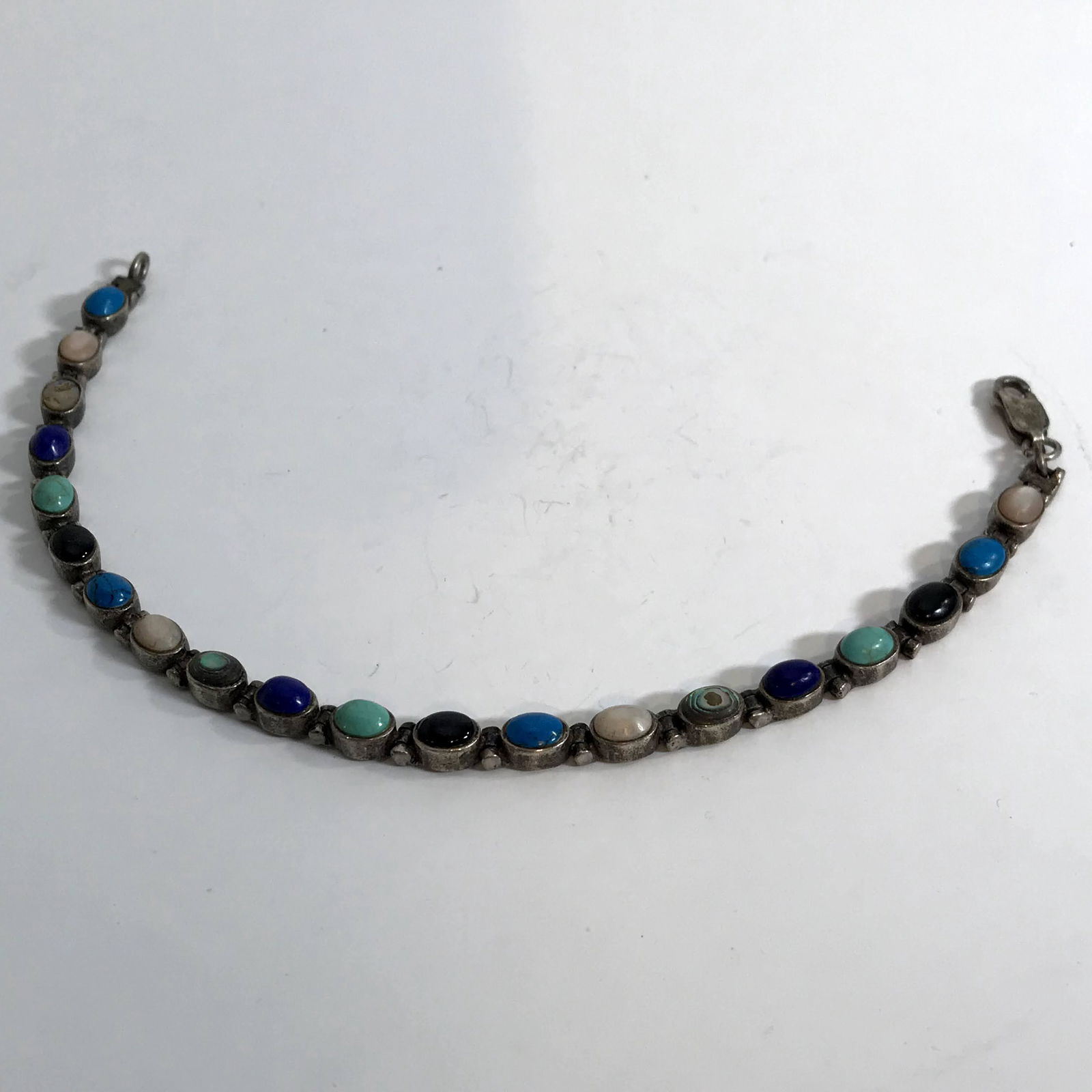 Vintage Mixed Multiple 3D Gem Stone Link Sterling: Vintage Mixed Multiple 3D Gem Stone Link Sterling Silver Bracelet 8" missing one gem stone Please view all photos as they are part of the description and condition of this Item, Feel free to contact m