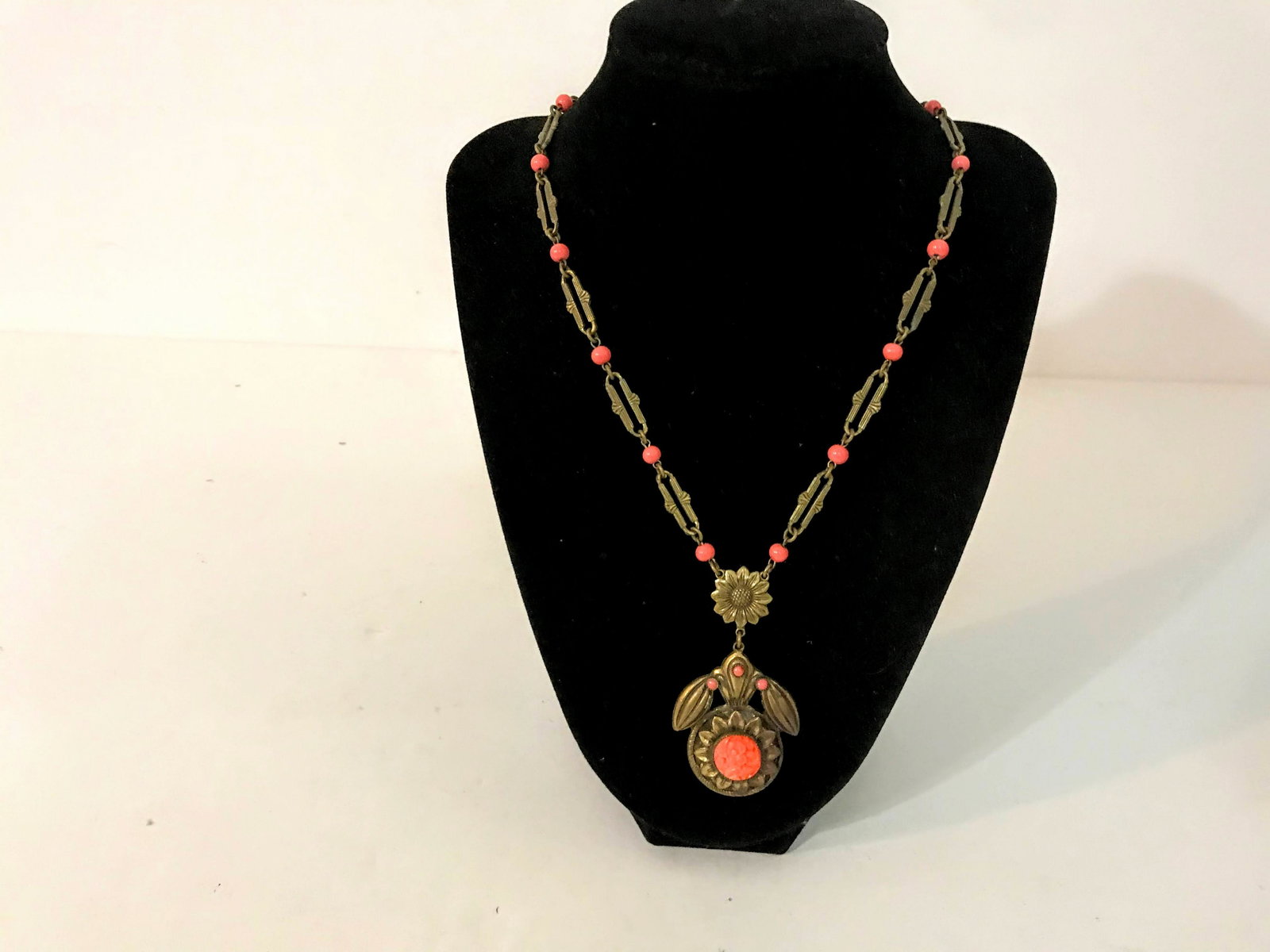 OLD Antique ART DECO Faux Coral brass pendant drop: OLD Antique ART DECO Faux Coral brass pendant drop NECKLACE Czech? Vintage 1920s 20" Please view all photos as they are part of the description and condition of this Item, Feel free to contact me with