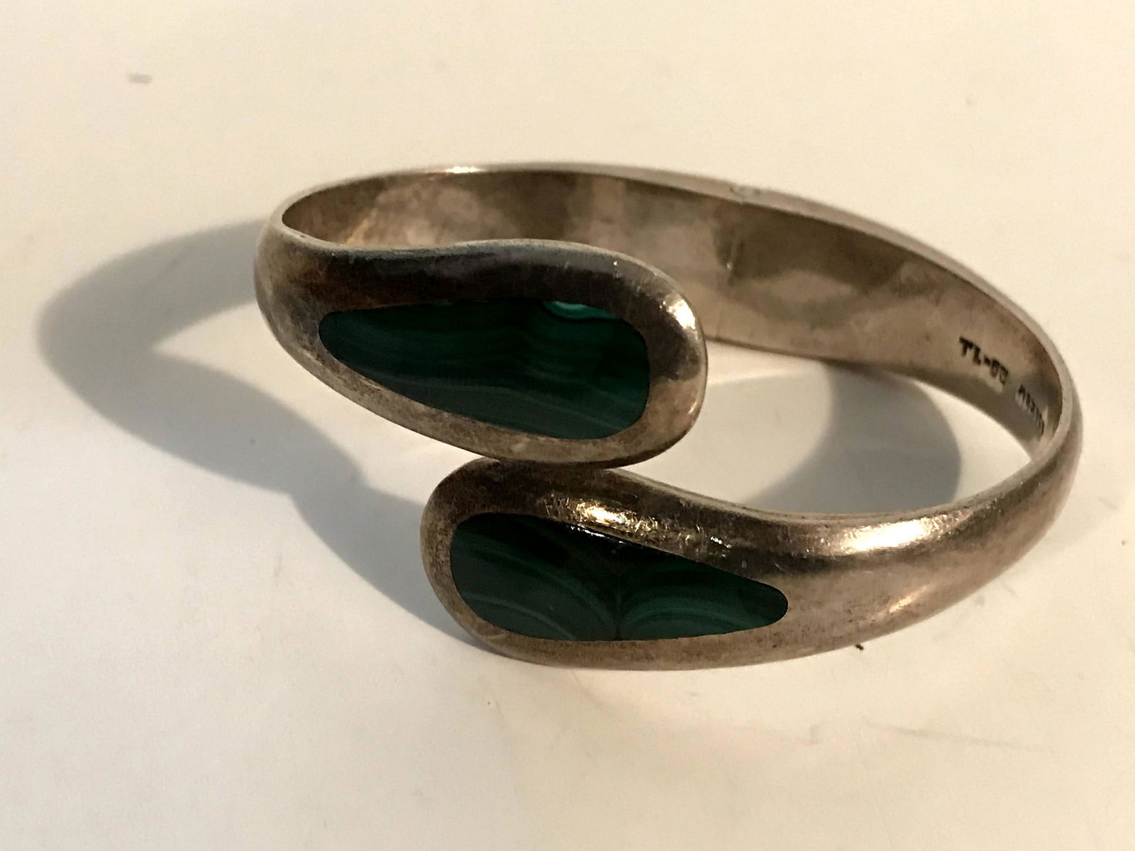 Sterling spring bangle bracelet malachite inlay TL 83 2 (1 of 4)
