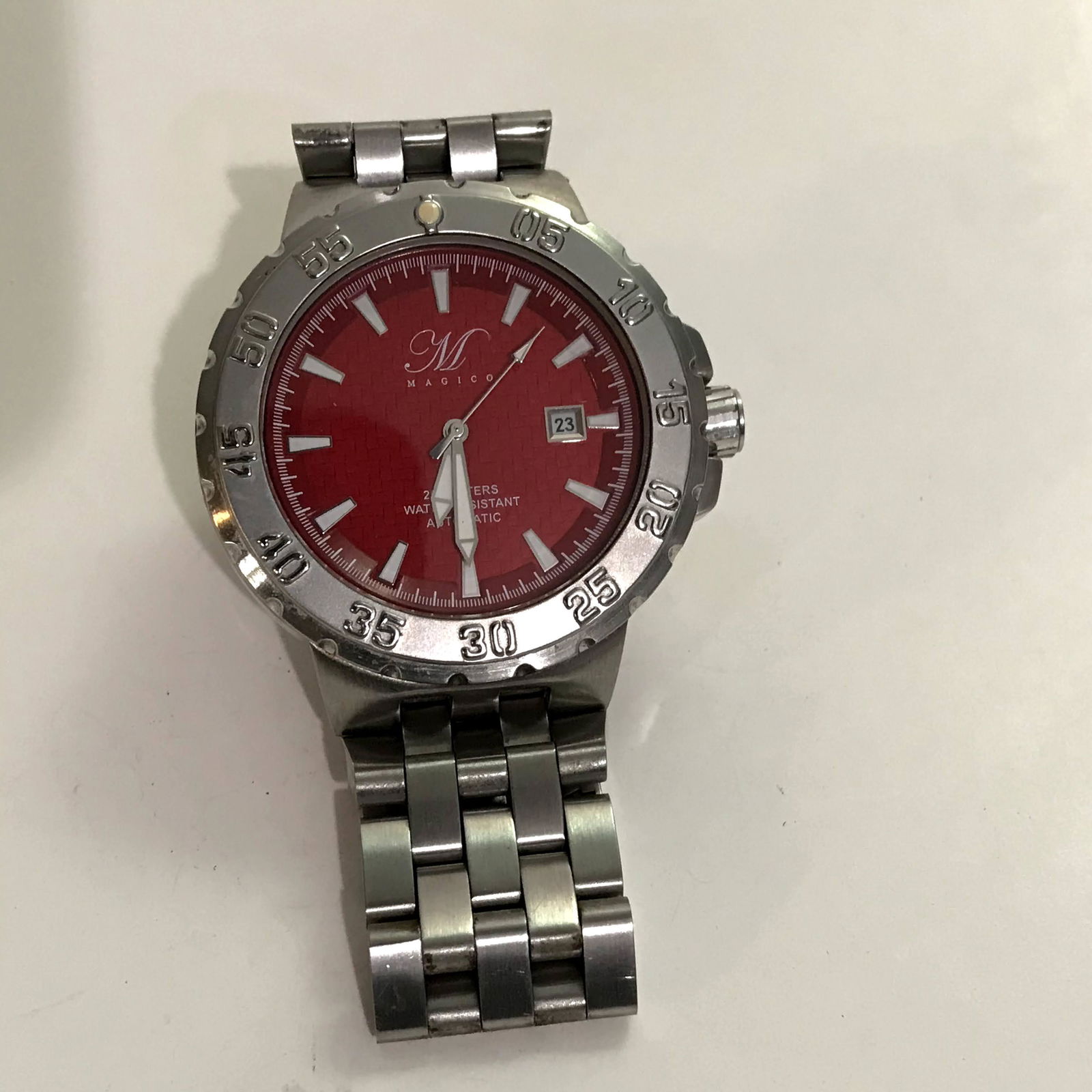 Vintage Magico Red Watch 200 Meter/660 21 Jewels (1 of 6)