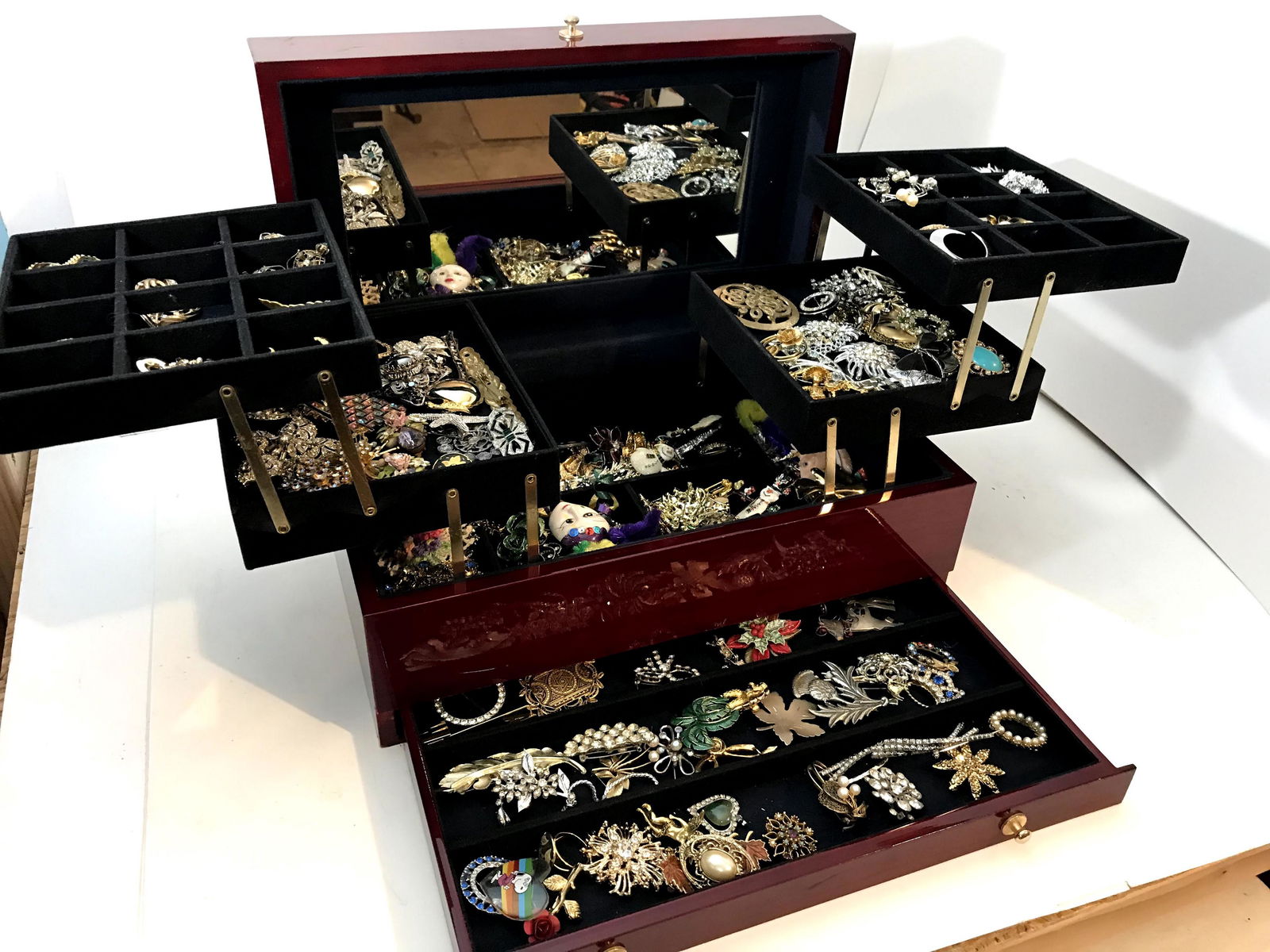 Beautiful Filled Mahogany Jewelry Box with Over 100 (1 of 7)