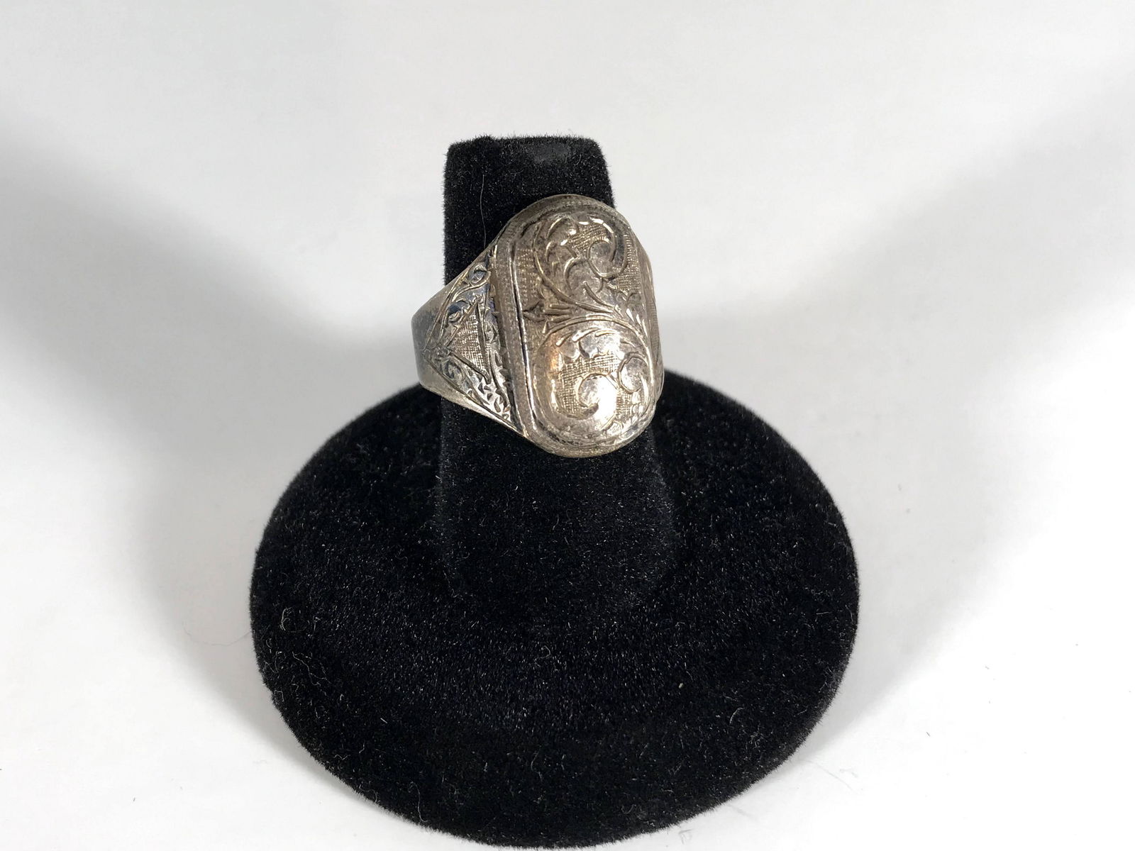 VTG Sterling Silver - SIAM Hand Etched Ring Size 7 (1 of 4)