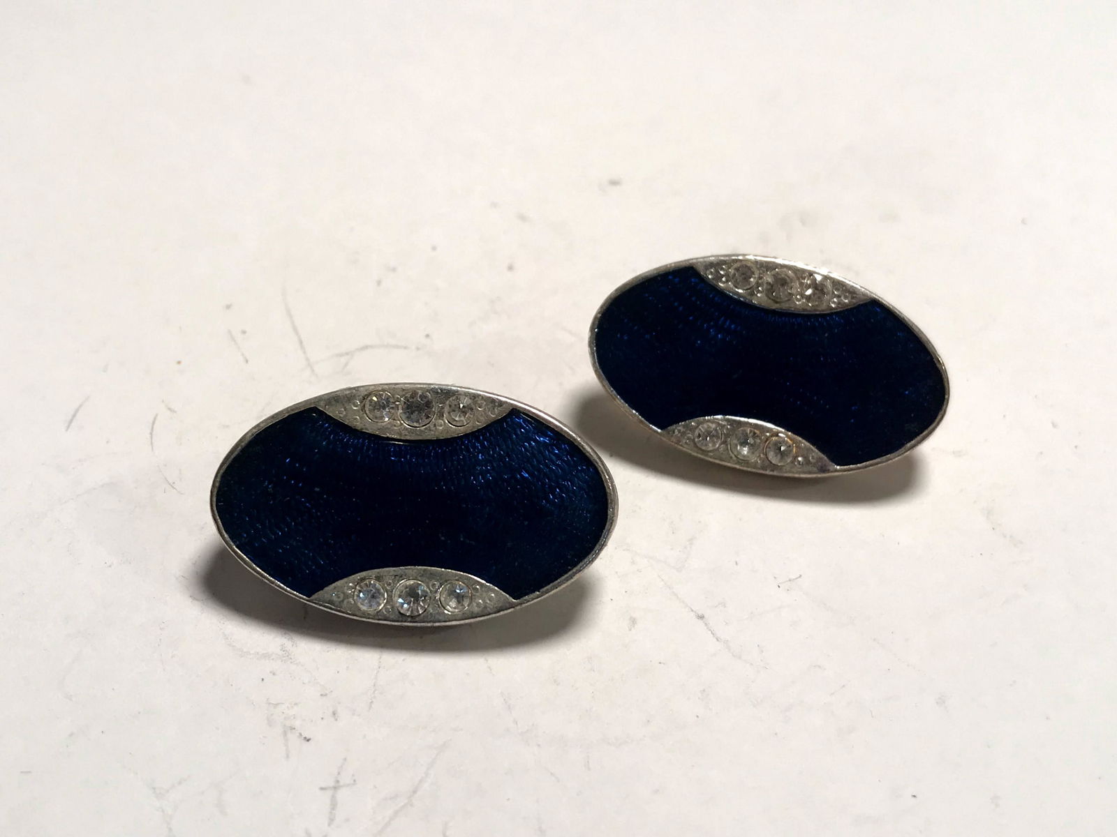 Vintage Silvertone Rhinestone Blue Enamel Clip On (1 of 3)