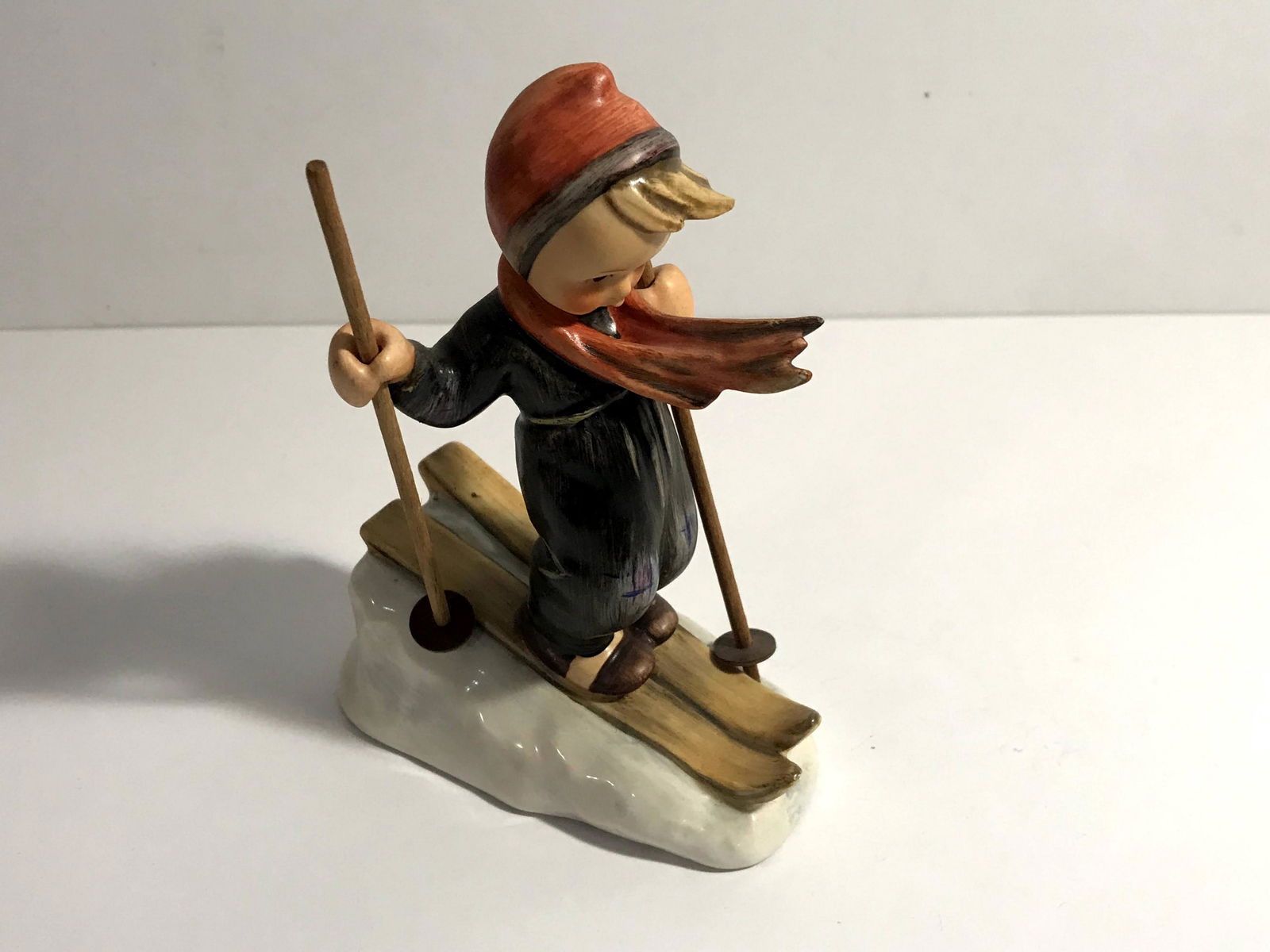 Vintage #59 Hummel Goebel Porcelain 5.5 Skier: Vintage #59 Hummel Goebel Porcelain 5.5ÃƒÂƒÃ‚ÂƒÃƒÂ‚Ã‚ÂƒÃƒÂƒÃ‚Â‚ÃƒÂ‚Ã‚Â‚ÃƒÂƒÃ‚ÂƒÃƒÂ‚Ã‚Â‚ÃƒÂƒÃ‚Â‚ÃƒÂ‚Ã‚Â”Skier Made In We