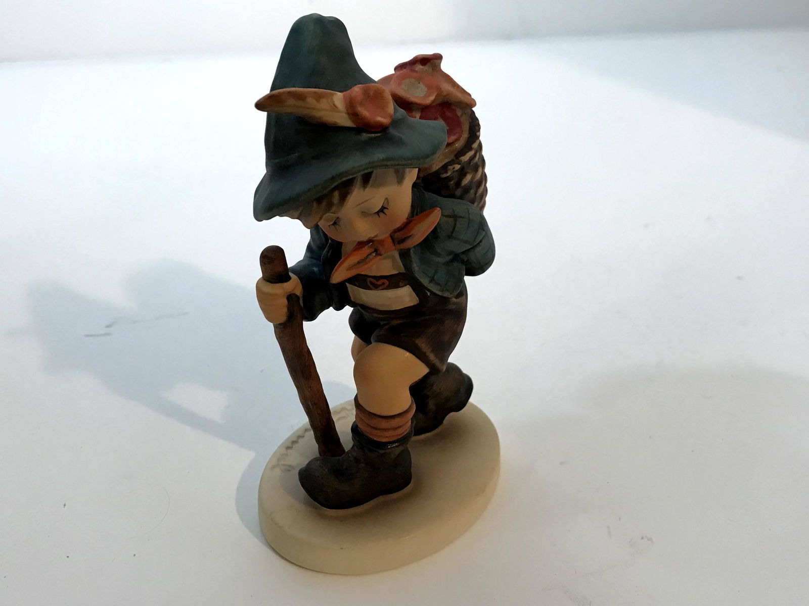 Hummel Goebel Figurine Flower Vendor 381 West Germany (1 of 5)