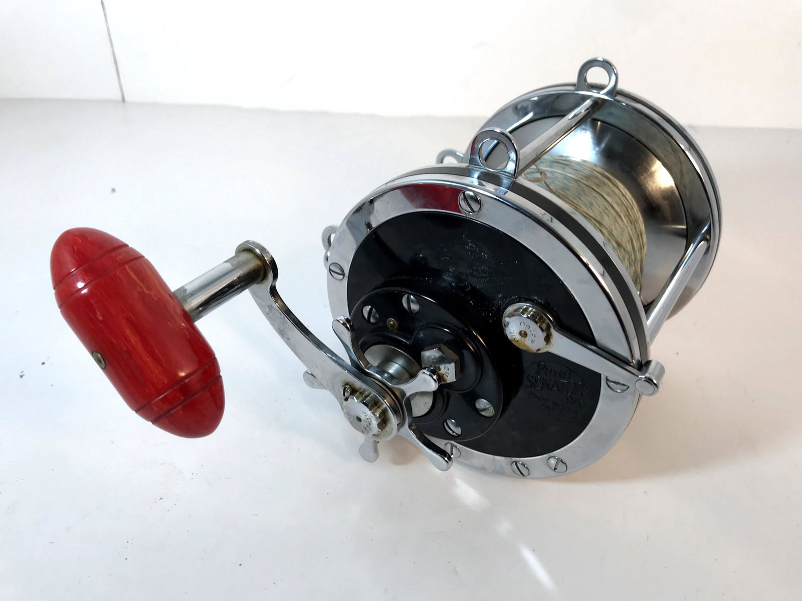 Vintage Penn Senator 9/0 "Game Fish Reel": Vintage Penn Senator 9/0 "Game Fish Reel" Nice Please view all photos as they are part of the description and condition of this Item, Feel free to contact me with questions or picture requests! Used I