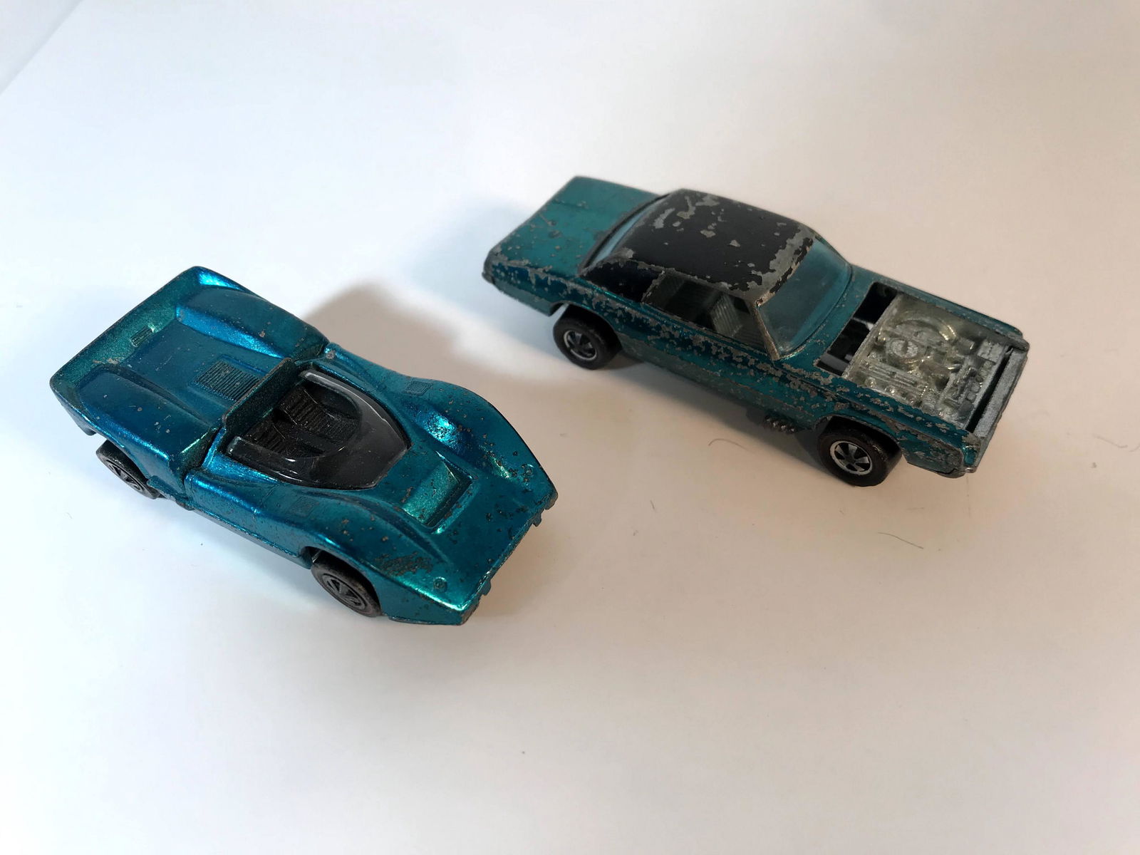 2 Hot Wheels Redlines Mclaren M6A & CUSTOM T-BIRD" in (1 of 7)