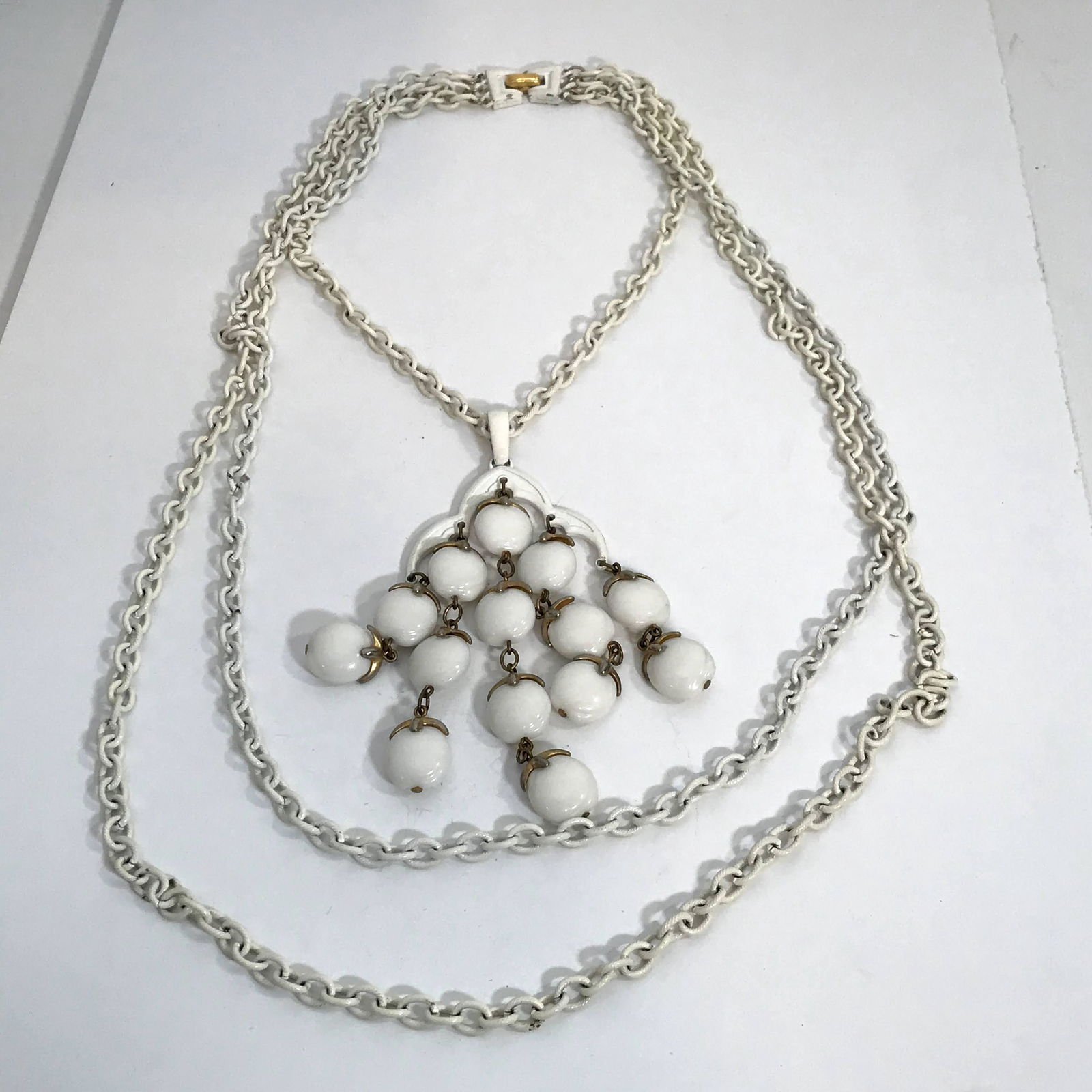 Vintage Crown Trifari White Lucite Huge Waterfall 3 (1 of 5)