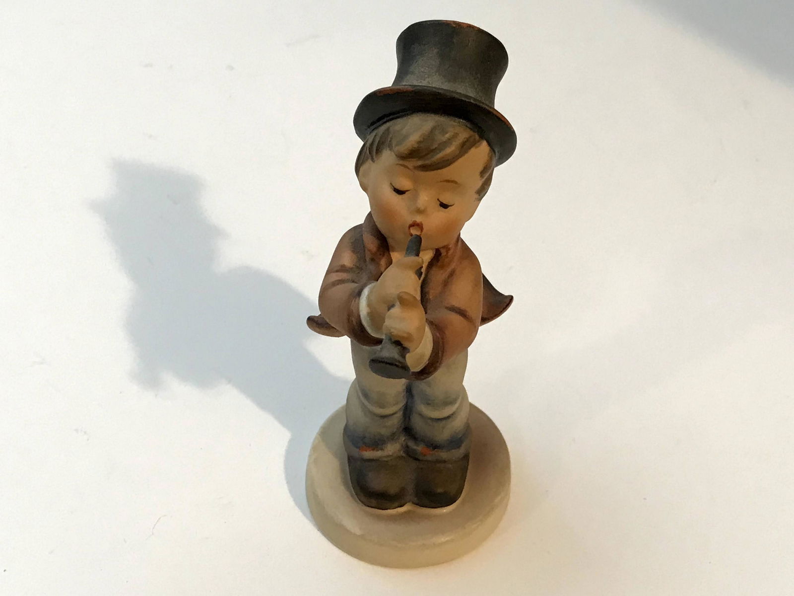 Old Vintage Goebel Hummel Figurine # 85/0 Boy with: Old Vintage Goebel Hummel Figurine # 85/0 Boy with Clarinet Please view all photos as they are part of the description and condition of this Item, Feel free to contact me with questions or picture req