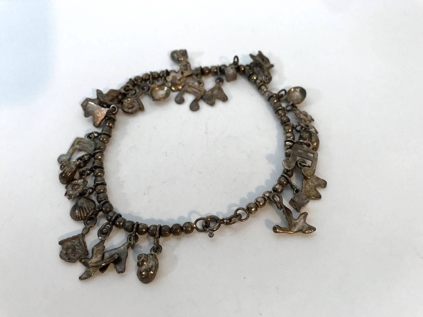 Vintage Sterling Silver Charm Bracelet  27 Charms 2 (1 of 3)