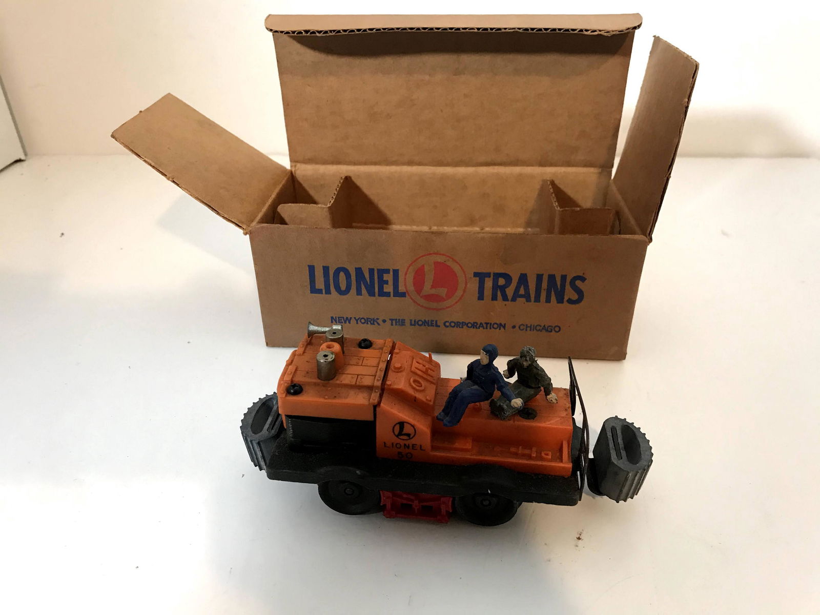 Lionel Gang Car 50 w/rare gray bumpers (1 of 5)