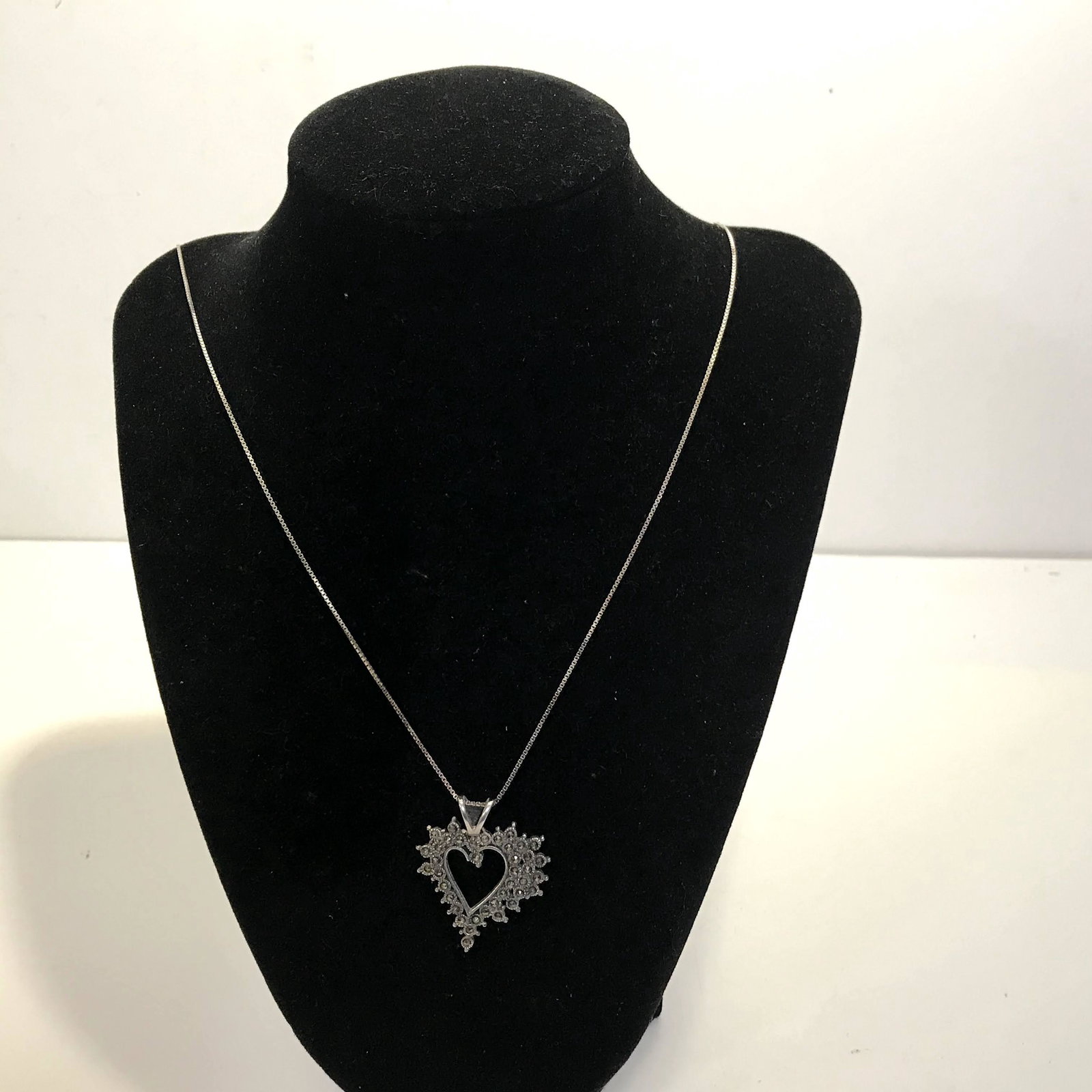 Sterling Silver Heart Marcasite Pendant and Chain 20": Sterling Silver Heart Marcasite Pendant and Chain 20" Please view all photos as they are part of the description and condition of this Item, Feel free to contact me with questions or picture requests!