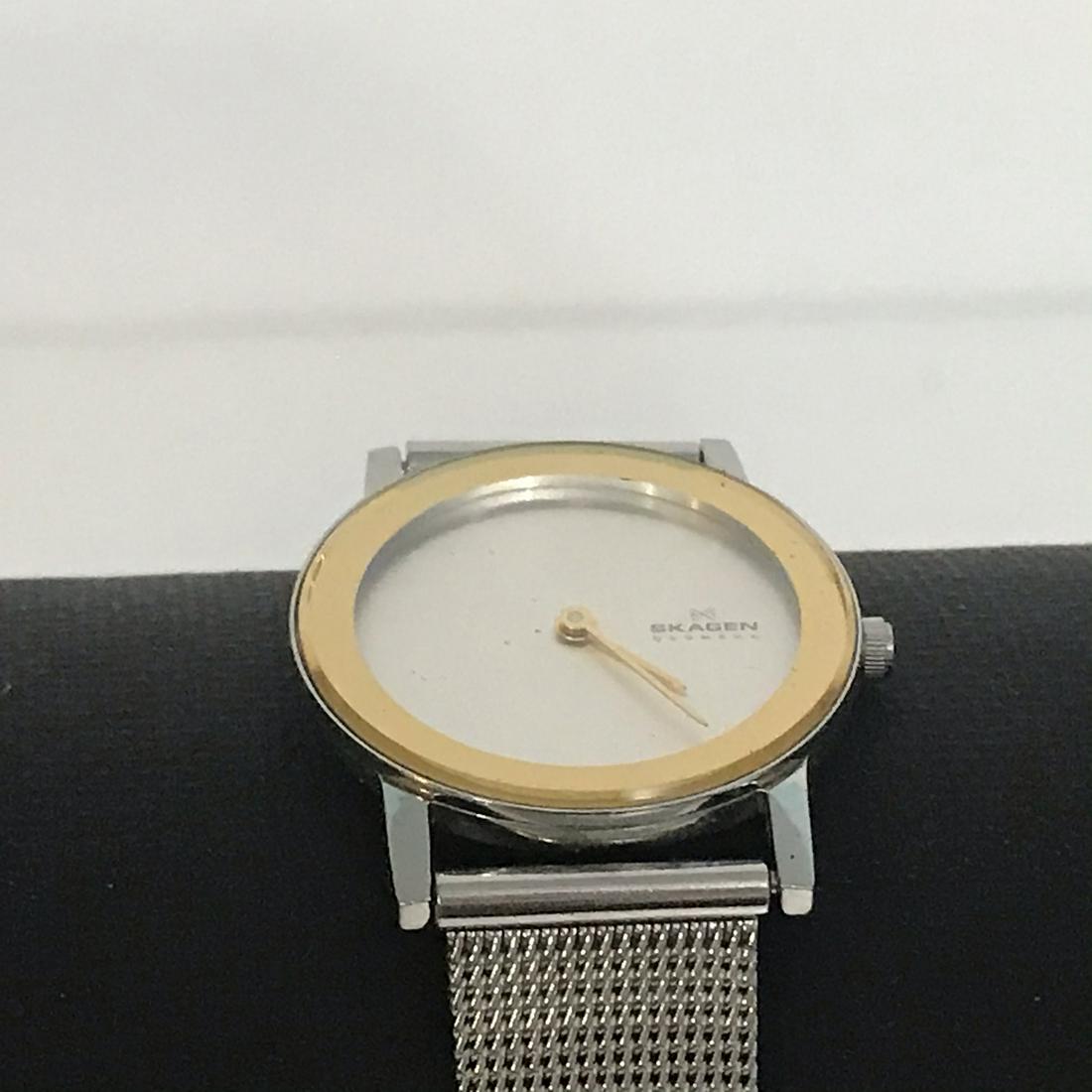 SKAGEN Ladies Stainless Steel Mesh Band Gold Face Watch: SKAGEN Ladies Stainless Steel Mesh Band Gold Face Watch Denmark Working Please view all photos as they are part of the description and condition of this Item, Feel free to contact me with questions or
