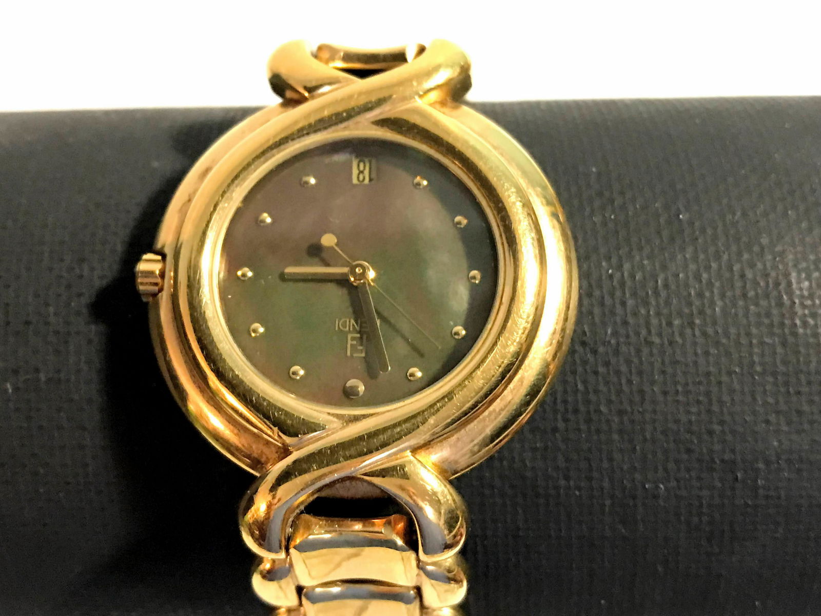 FENDI 700G Watch Gold Plated/Gold Plated Ladies 000-987 (1 of 4)