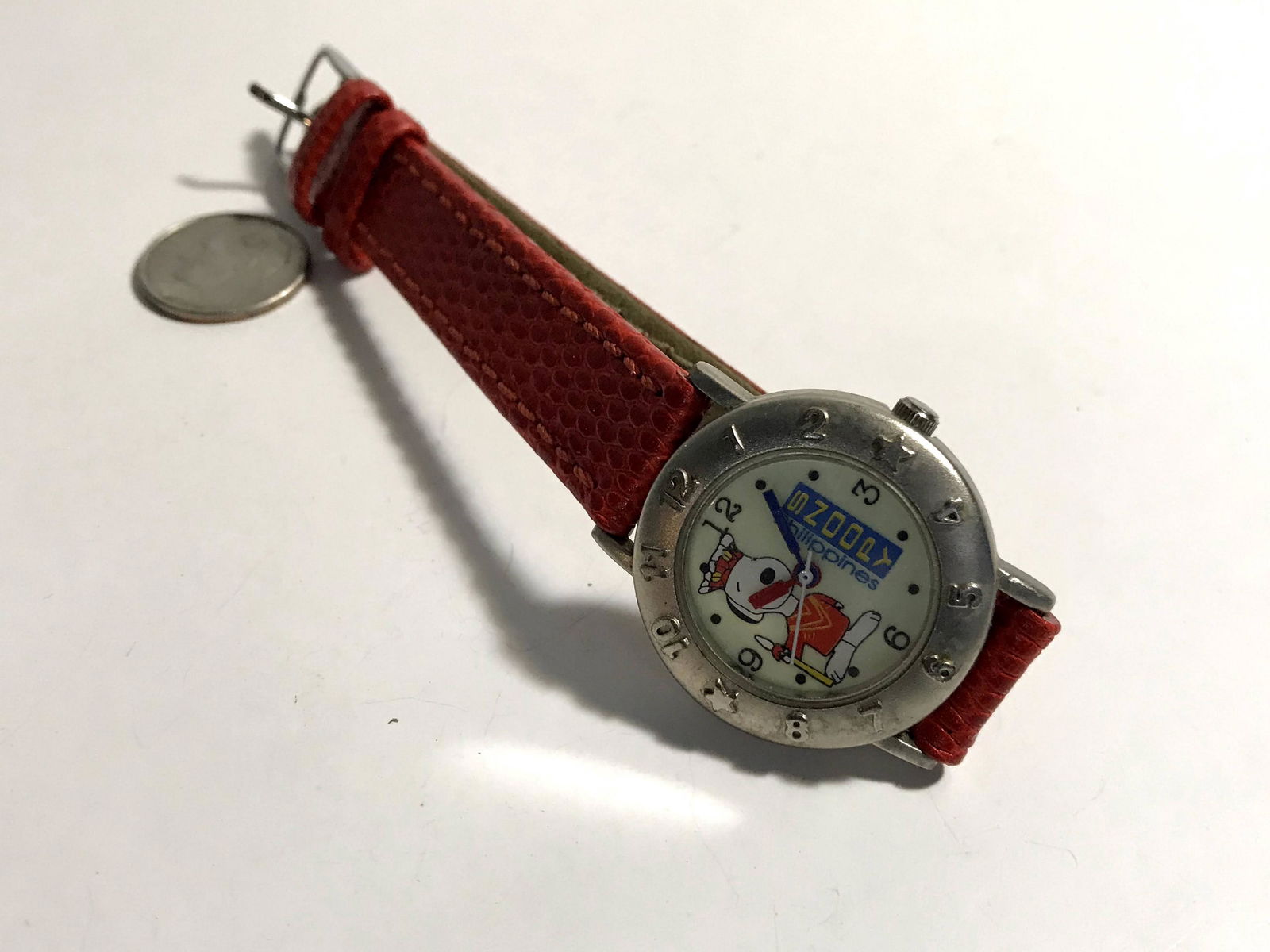 Vintage WATCH red snoopy philippines watch Works (1 of 6)