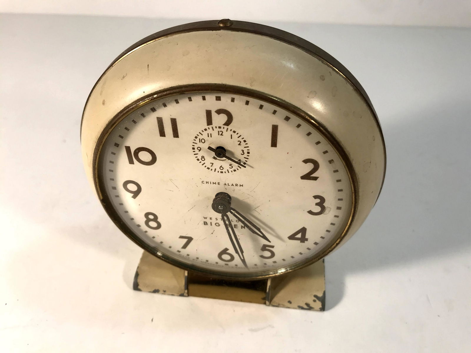 Vintage Westclox Big Ben Chime Alarm Clock, working: Vintage Westclox Big Ben Chime Alarm Clock, working fine Please view all photos as they are part of the description and condition of this Item, Feel free to contact me with questions or picture reques