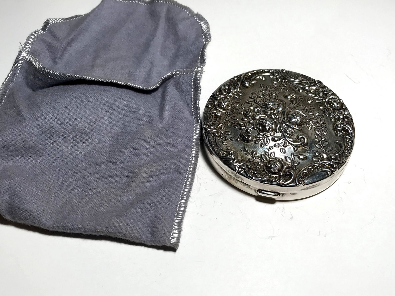 Rose Scroll Round Hand Mirror Gorham Sterling Silver (1 of 4)