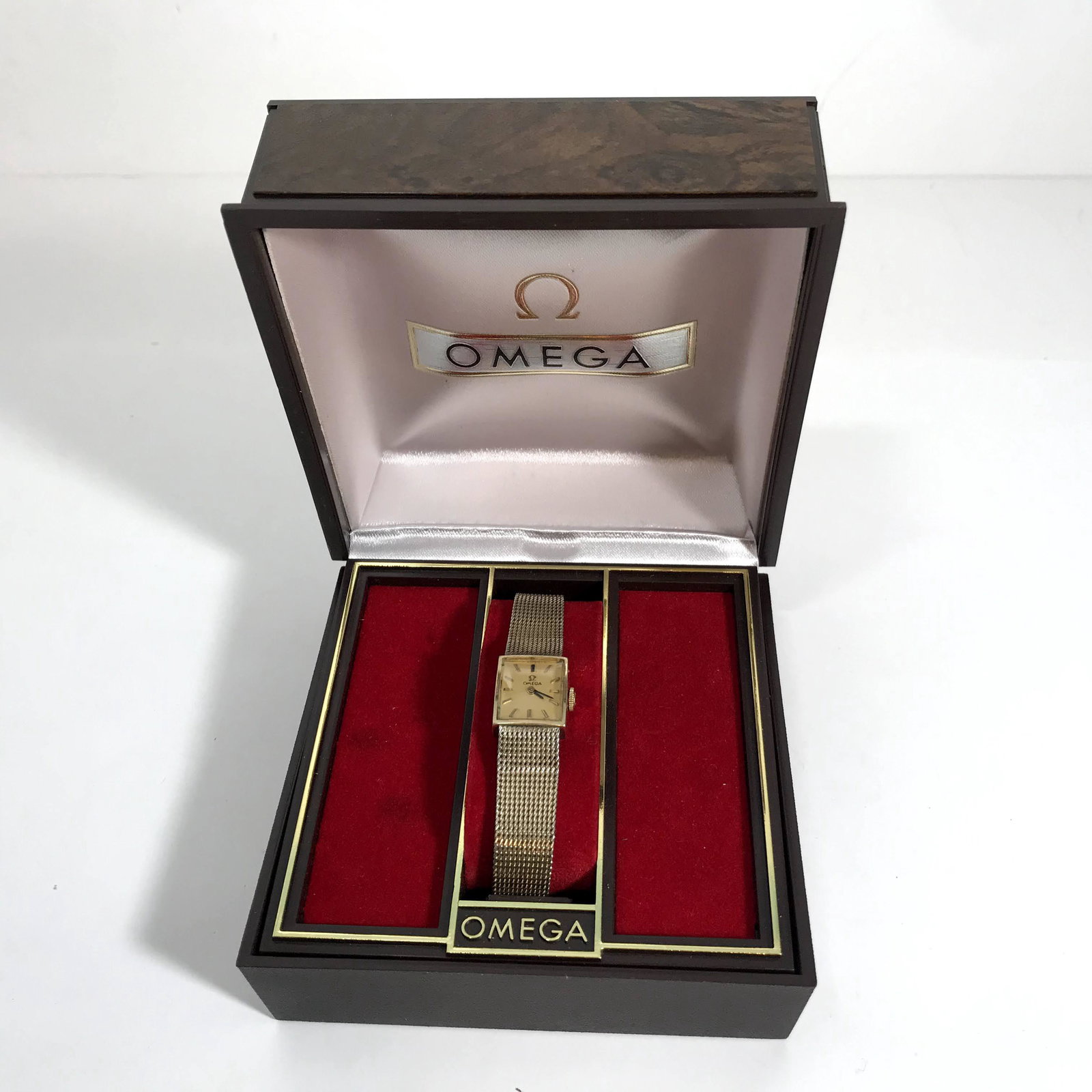 Womans Omega Watch 10k Gold Filled Watch Works (1 of 7)
