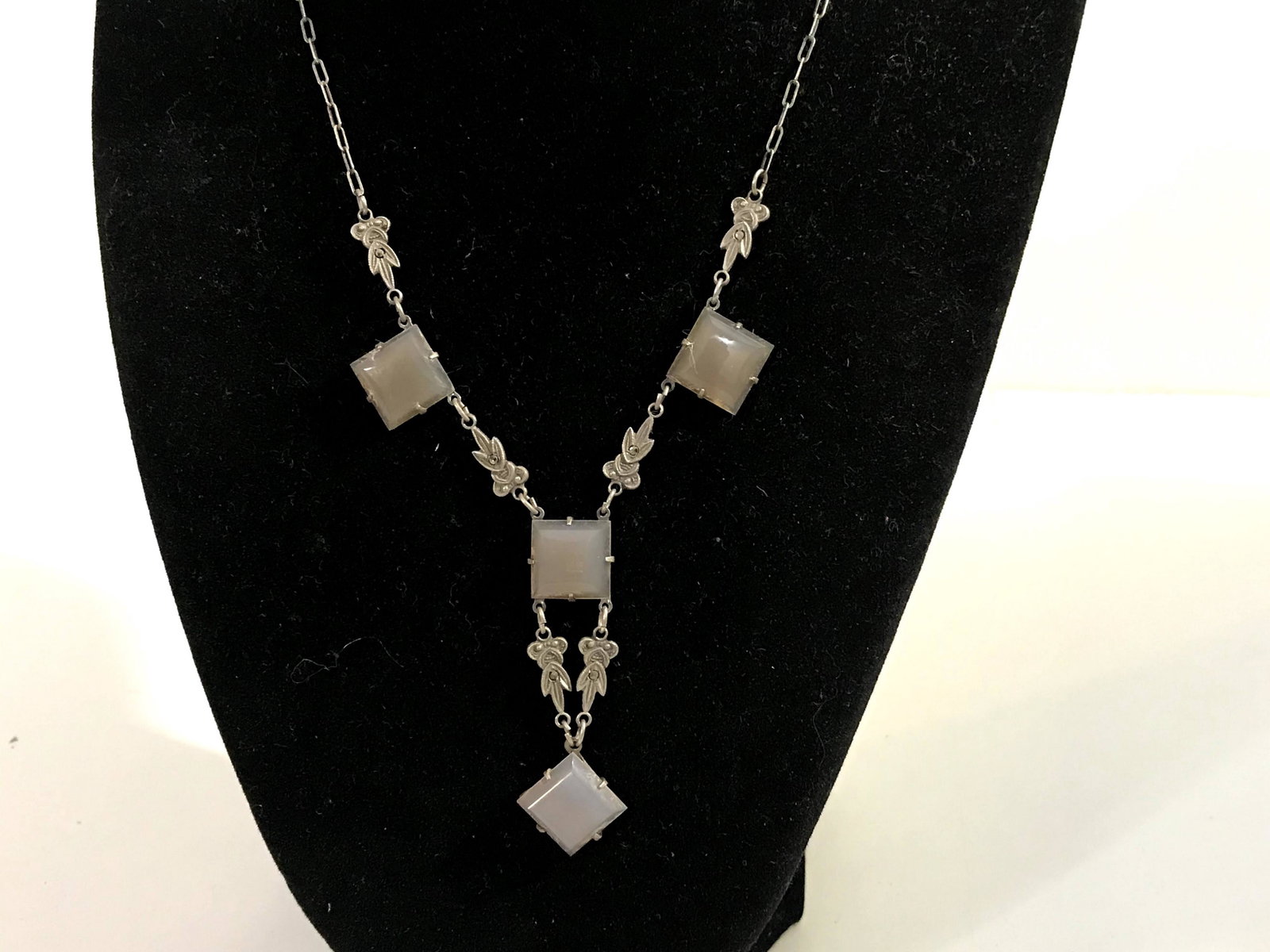 Spectacular Vintage Art Deco Rose Quartz Sterling: Spectacular Vintage Art Deco Rose Quartz Sterling Marcasite Pendant Necklace 16" Please view all photos as they are part of the description and condition of this Item, Feel free to contact me with que