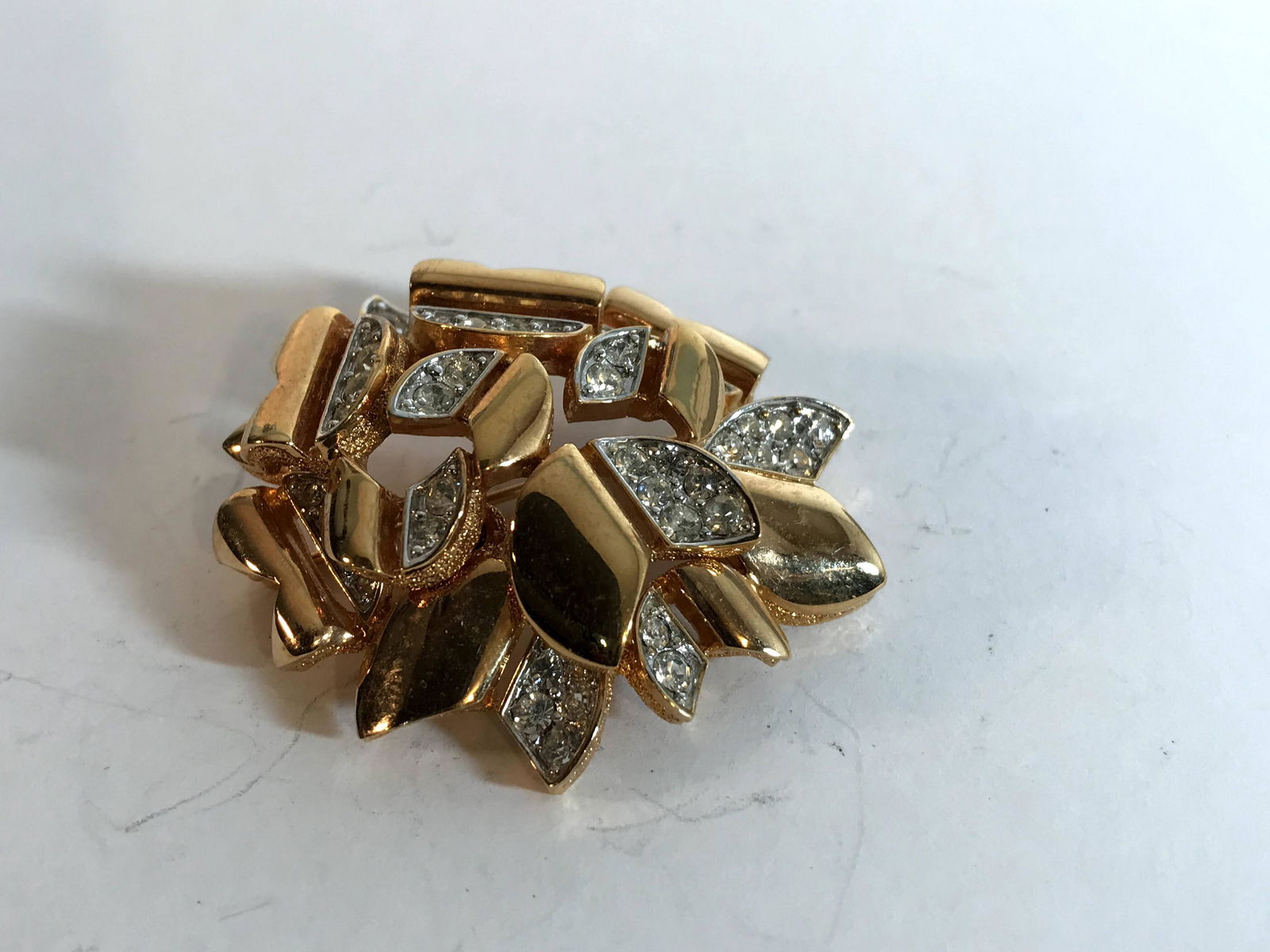 Vintage Gold tone Rhinestone Brooch (1 of 4)