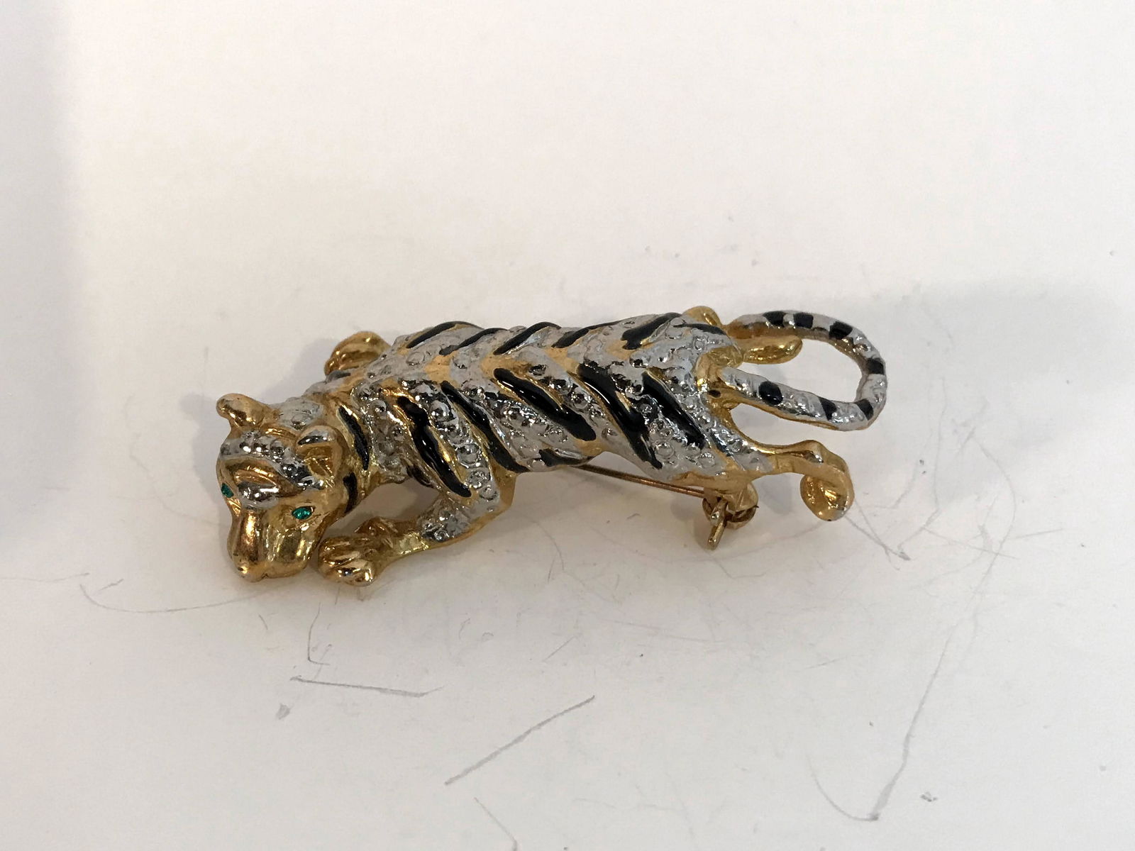 Vintage Green Eyed Rhinestone Big Cat Brooch 2 3/8" (1 of 4)