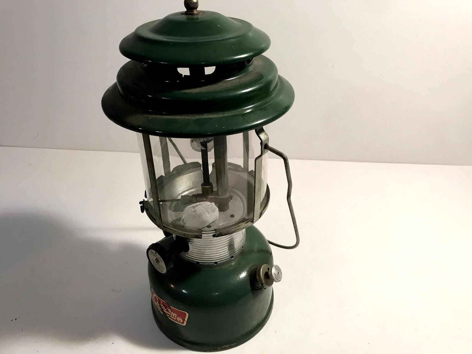1972 Vintage Gold Bond Yellow Coleman Lantern 228f