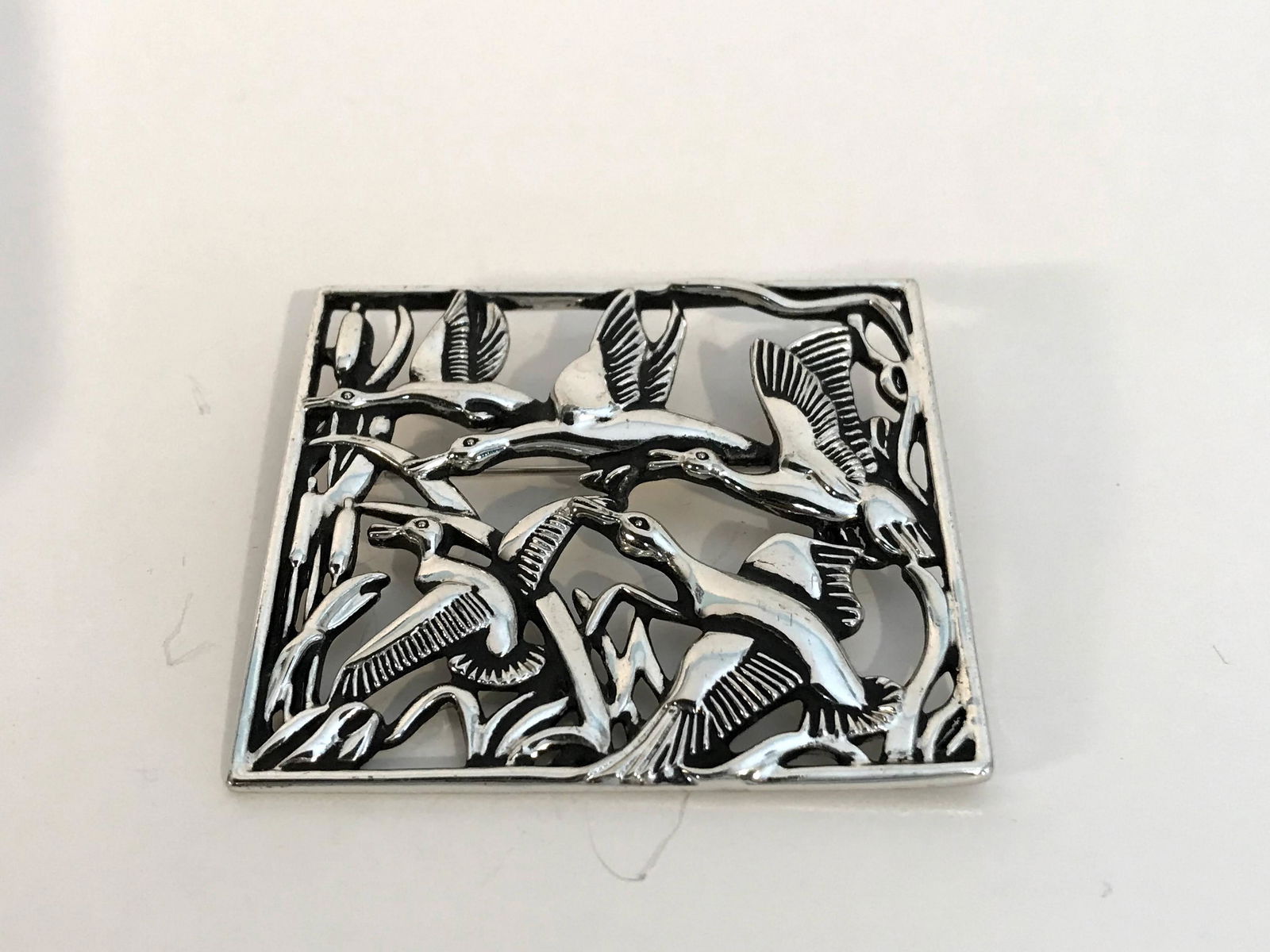 Vintage Duck Silver tone Brooch Pendant 2 1/2" (1 of 4)