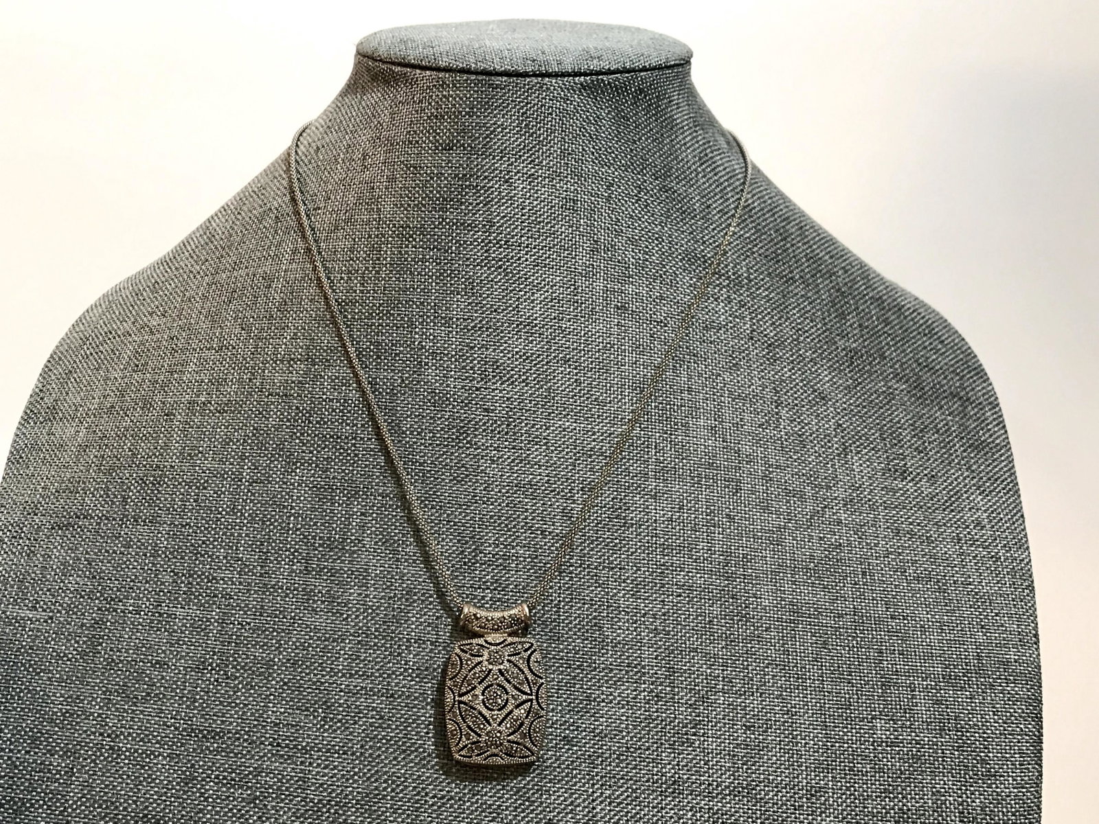 Vintage Sterling Silver Marcasite Pendant Necklace: Vintage Sterling Silver Marcasite Pendant Necklace 18” Please view all photos as they are part of the description and condition of this Item, Feel free to contact me with questions or picture re