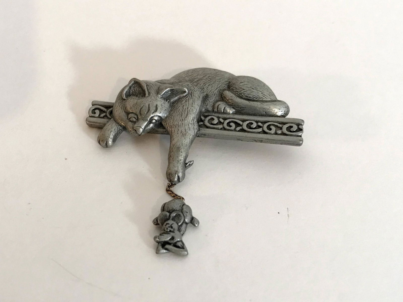 Vintage JJ Cat & Mouse Brooch (1 of 4)