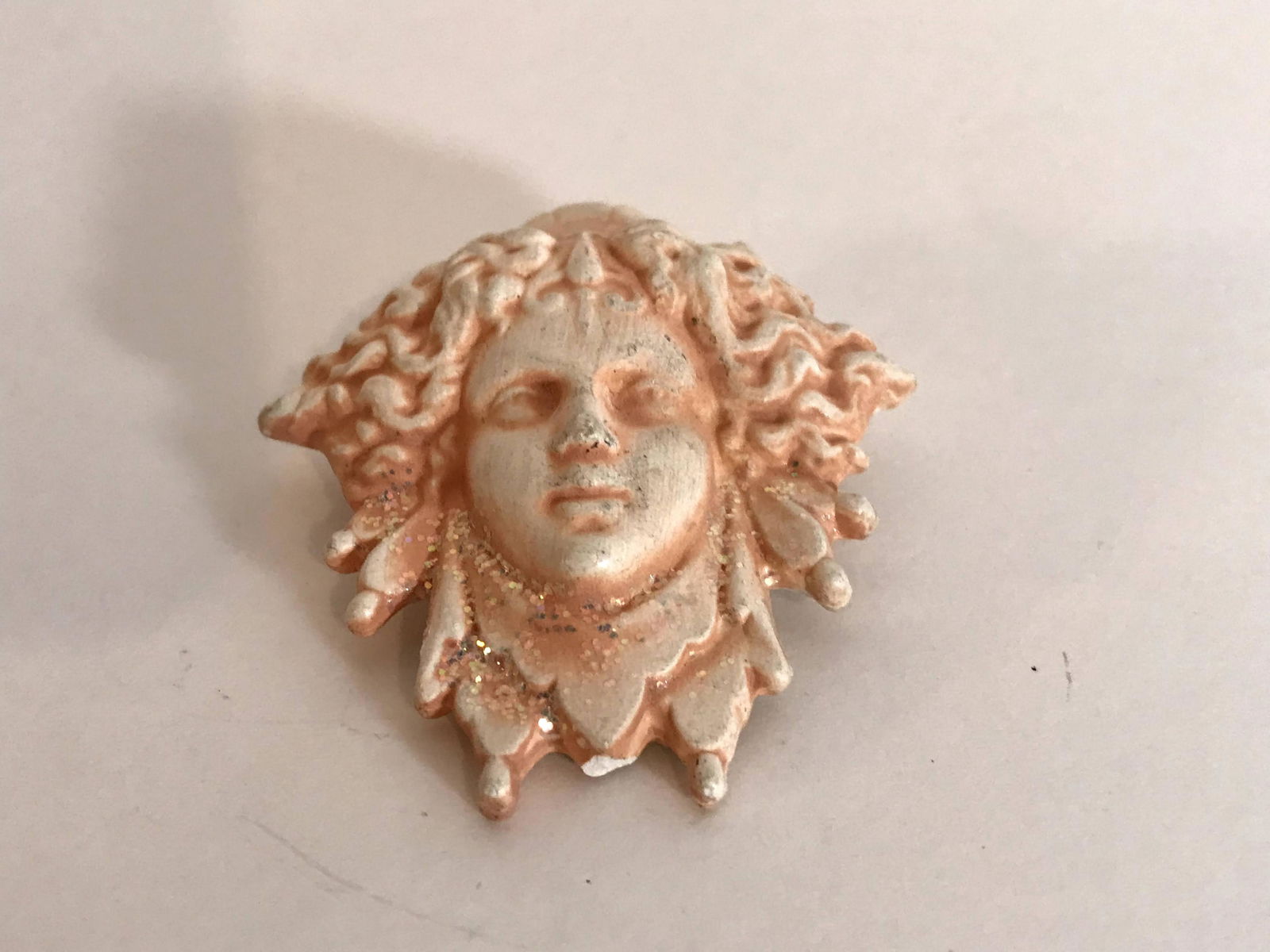 Vintage Lady Ceramic Pink Brooch (1 of 4)