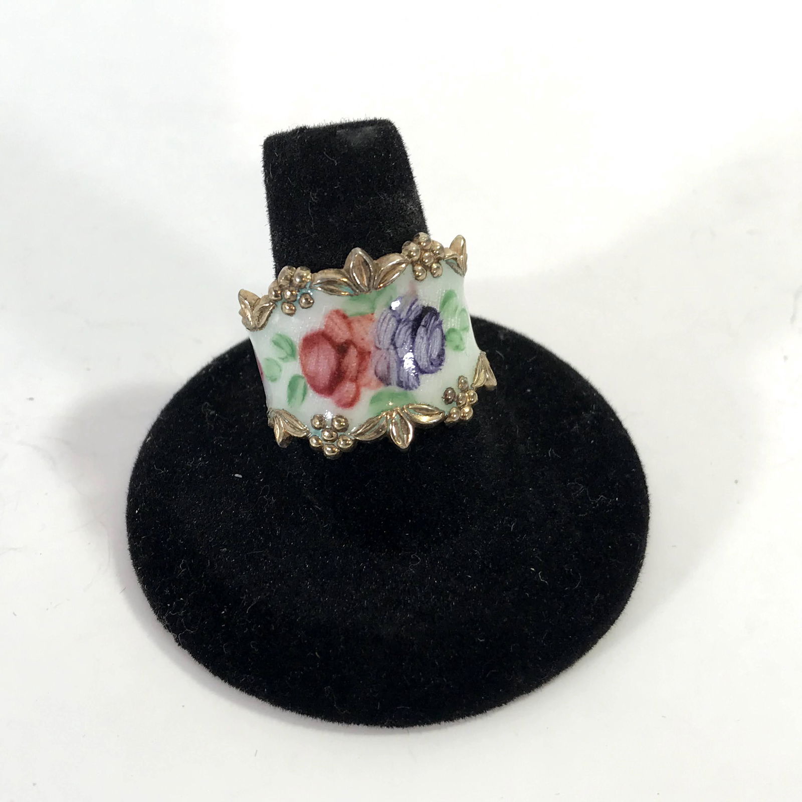 Vintage Sterling Silver Enameled Flower Ring 8 (1 of 4)