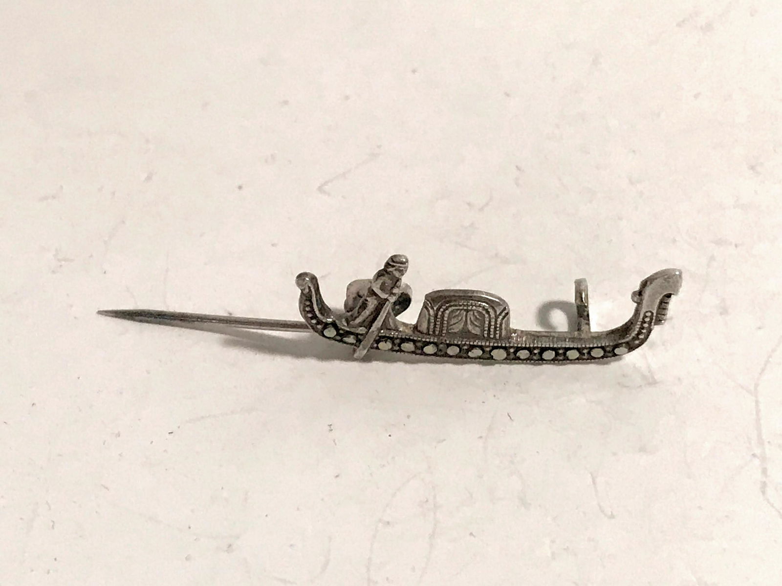 925 Sterling Silver - Vintage Marcasite Man Rowing (1 of 5)