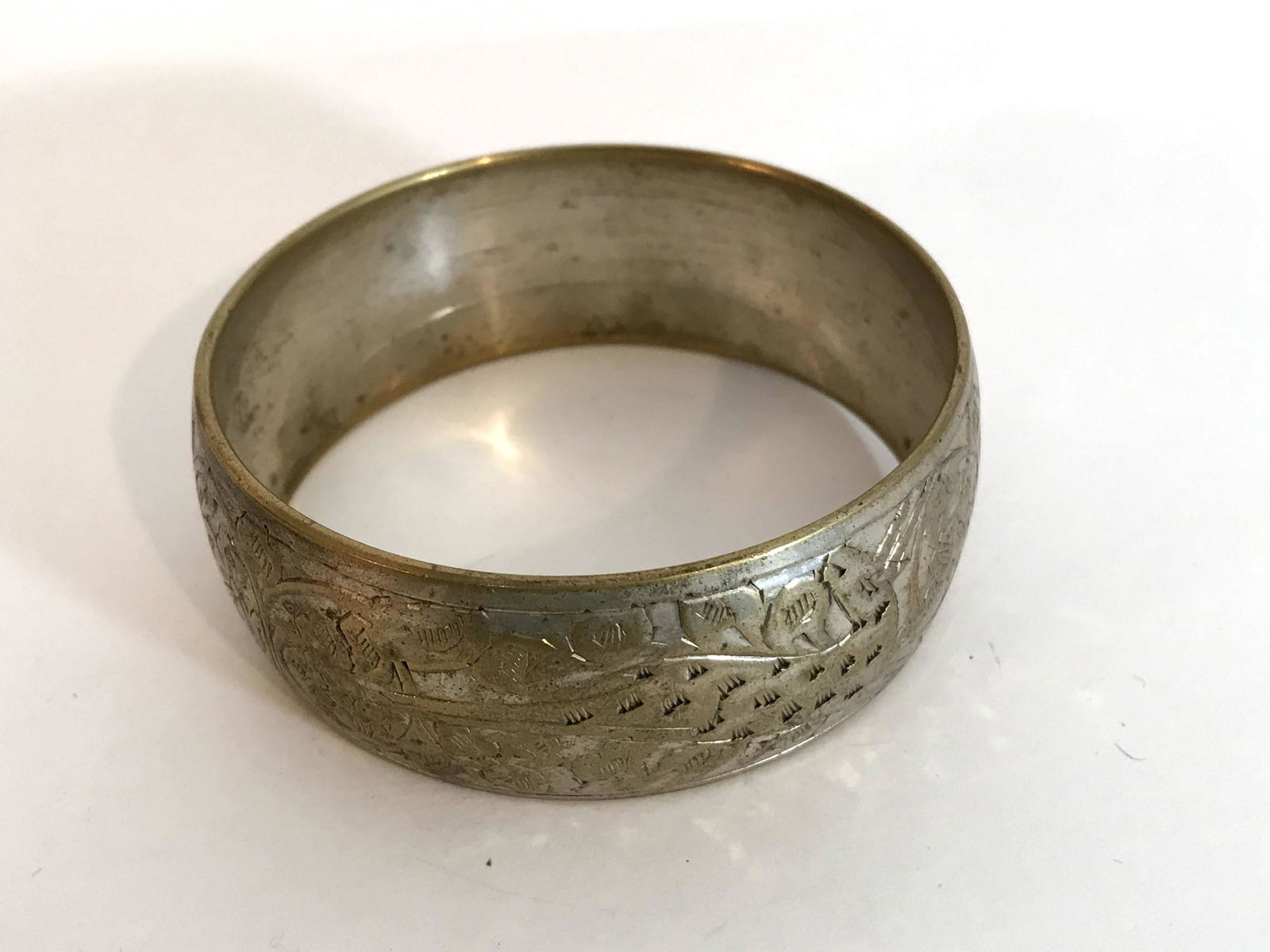 Vintage Silver engraved Bracelet 2 5/8Ã¢Â€ (1 of 4)
