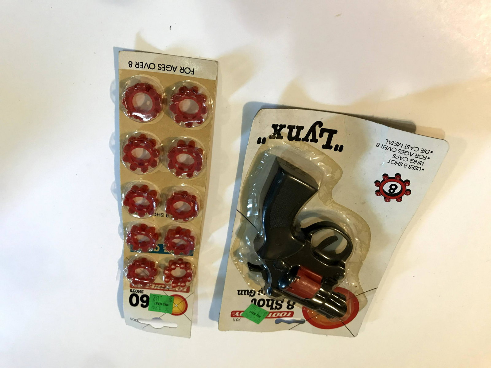 TootsieToy Lynx Cap Gun 8 Shot Ring Cap Brand New old: TootsieToy Lynx Cap Gun 8 Shot Ring Cap Brand New old stock Vintage + 160 shots Please view all photos as they are part of the description and condition of this Item, Feel free to contact me with ques