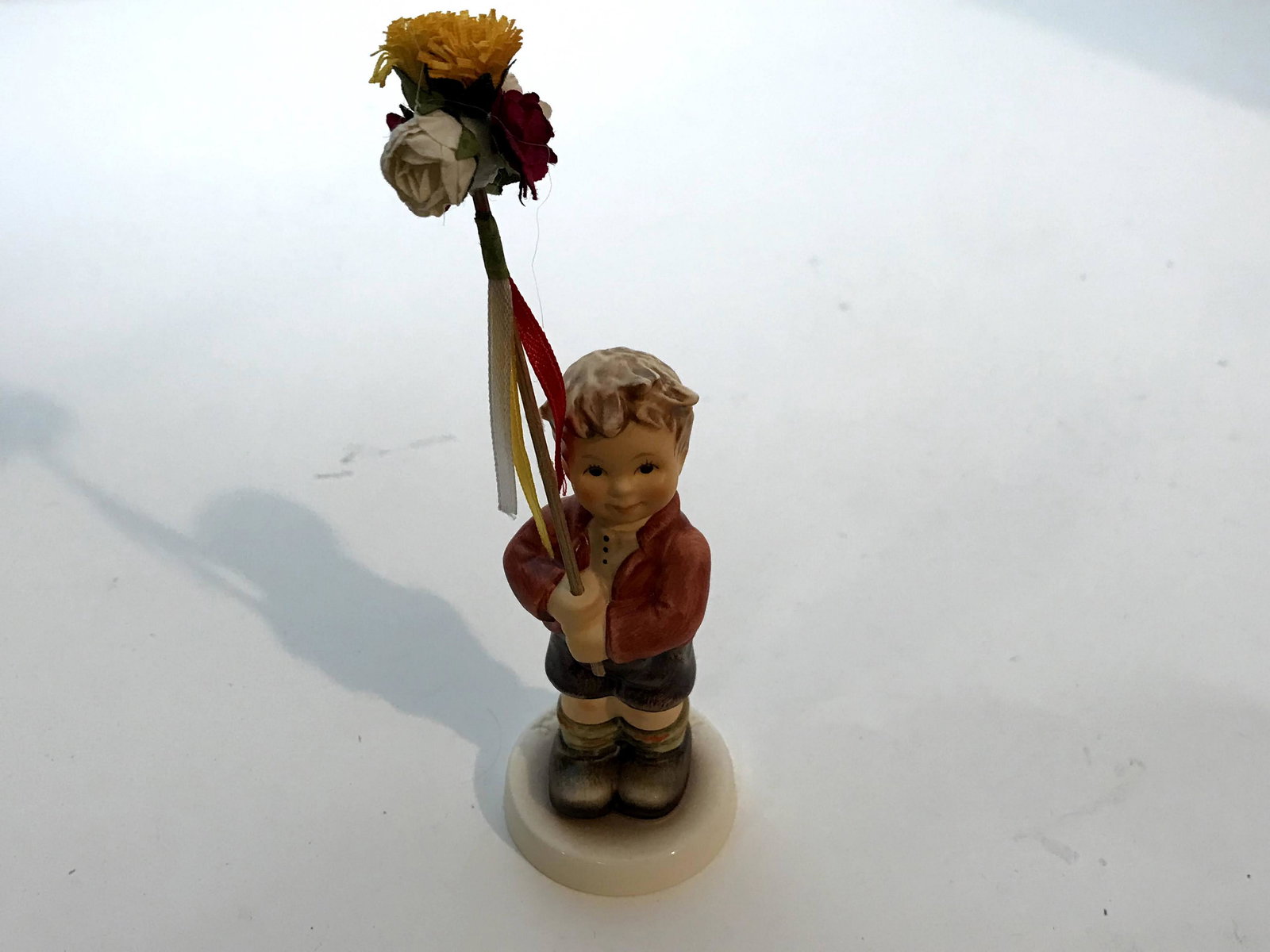 Goebel Hummel Collectible Figurine 2273 SPRING GIFTS: Goebel Hummel Collectible Figurine 2273 SPRING GIFTS Boy with Flowers Please view all photos as they are part of the description and condition of this Item, Feel free to contact me with questions or p