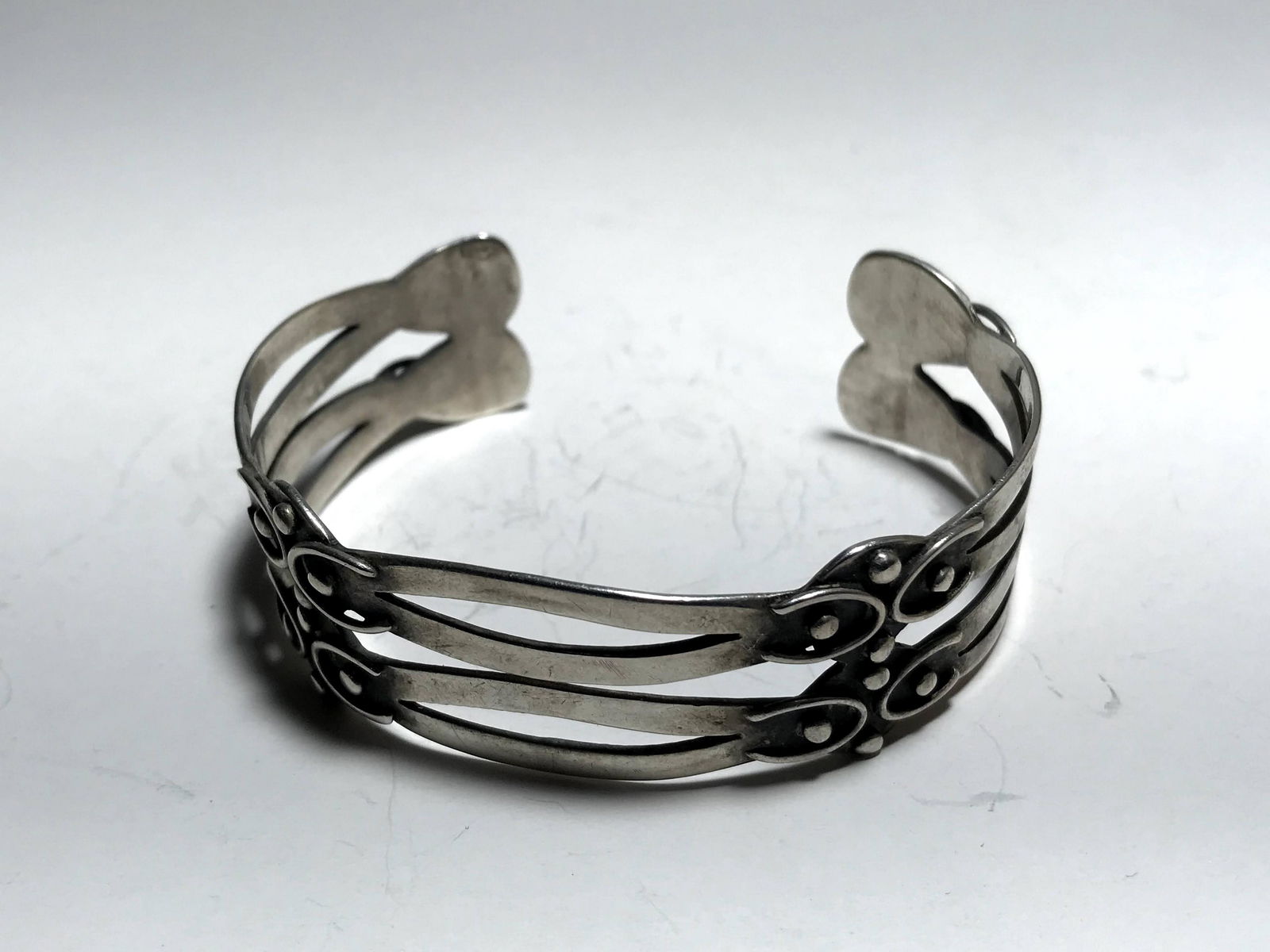 Vintage Hecho En Mexico Sterling  Silver Open Work Cuff (1 of 4)