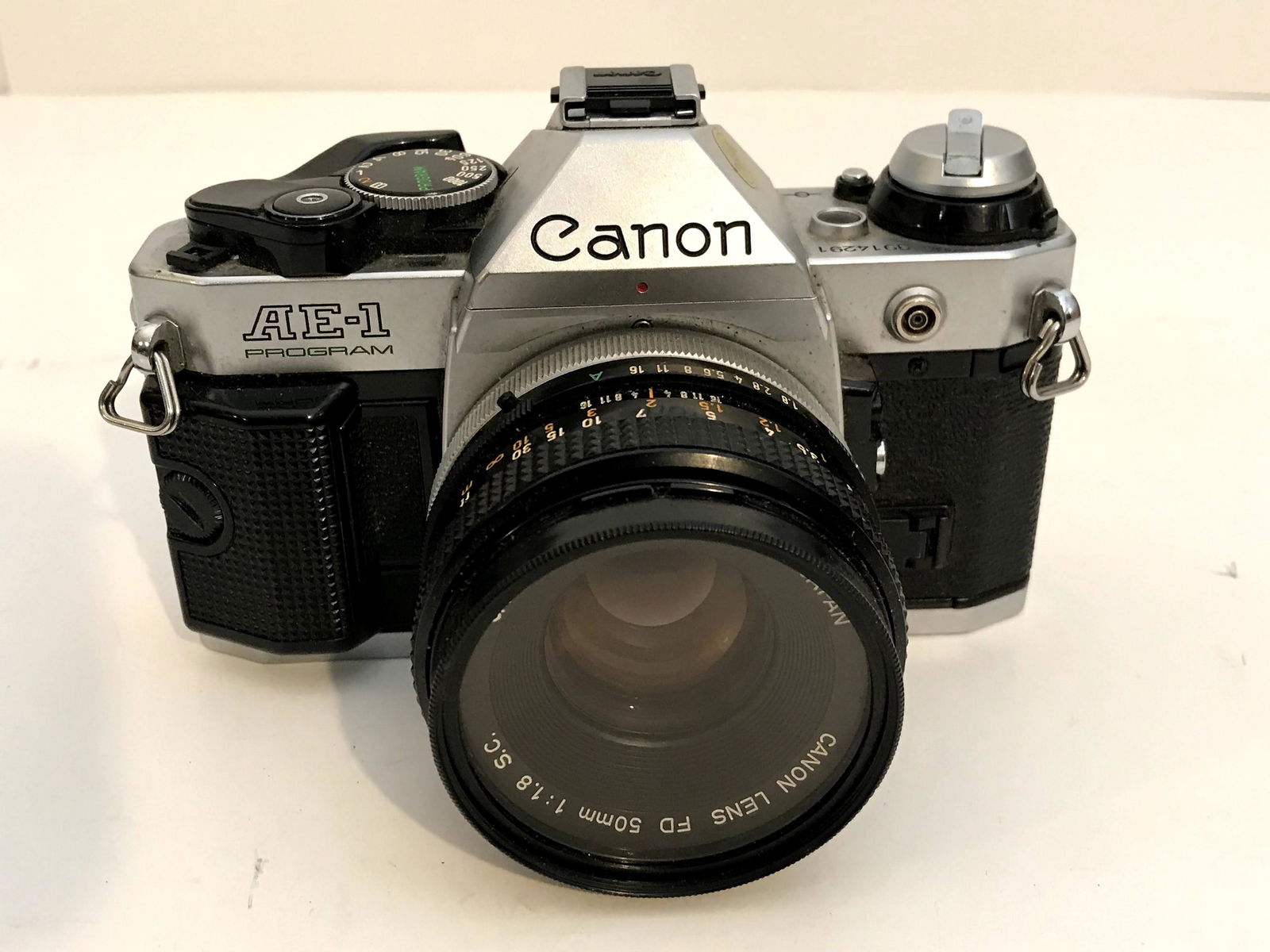 Canon AE-1 Program Manual 35mm SLR Camera + FD 50mm (1 of 6)