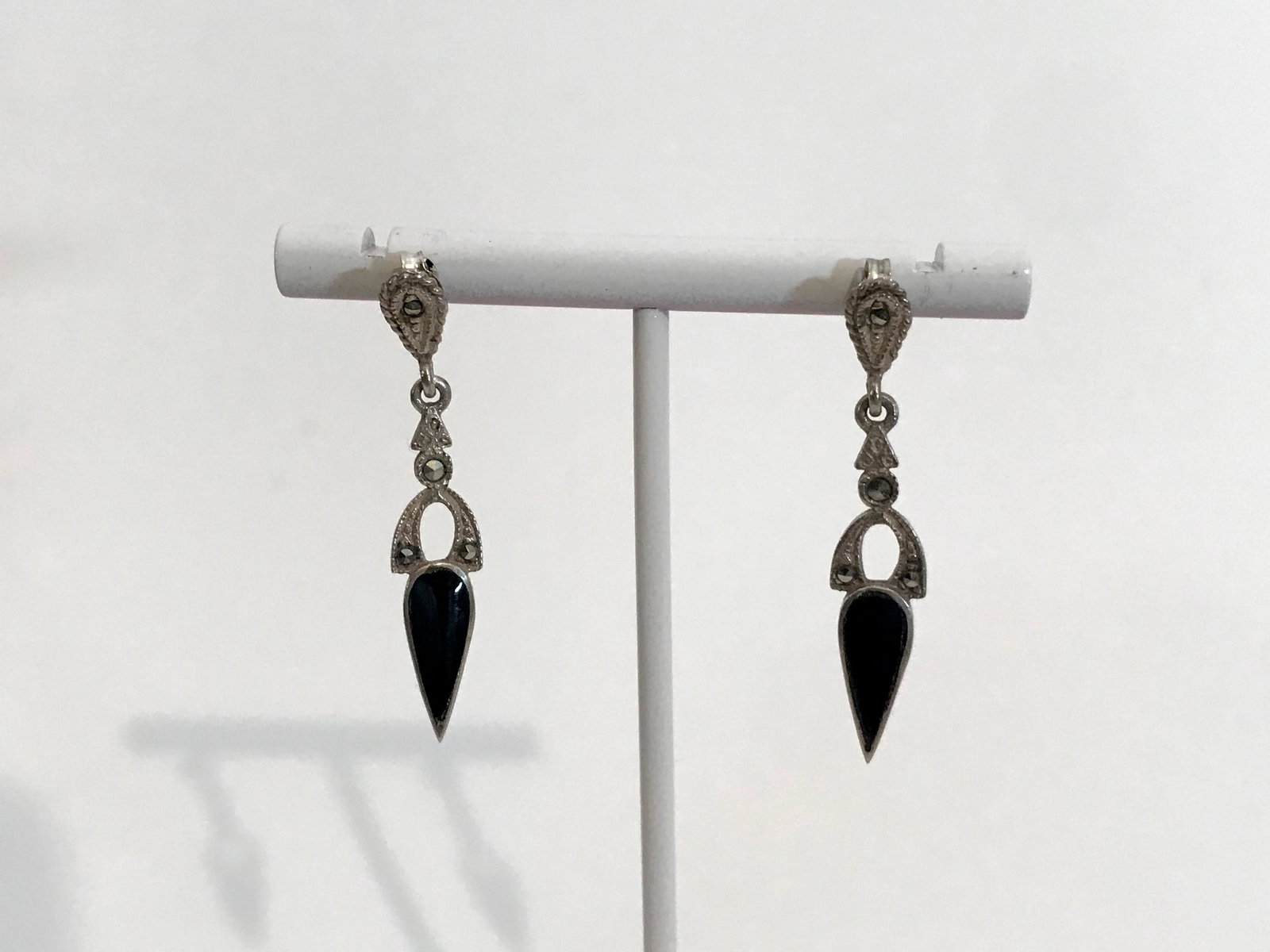 Vintage Sterling Silver Marcasite Onyx Earrings: Vintage Sterling Silver Marcasite Onyx Earrings Earrings Please view all photos as they are part of the description and condition of this Item, Feel free to contact me with questions or picture reques