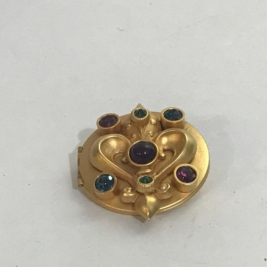 Vtg Natasha Stambouli Signed Lg Rnd Locket Brooch: Vtg Natasha Stambouli Signed Lg Rnd Locket Brooch Please view all photos as they are part of the description and condition of this Item, Feel free to contact me with questions or picture requests!. Us