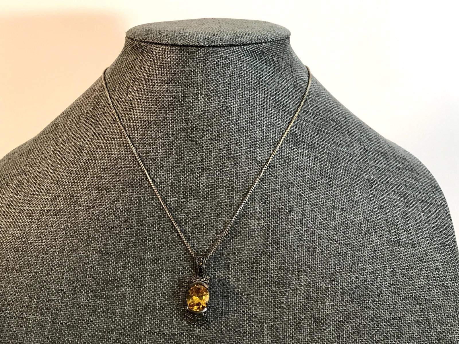 Vintage Yellow Stone Marcasite Necklace 17": Vintage Yellow Stone Marcasite Necklace 17" Please view all photos as they are part of the description and condition of this Item, Feel free to contact me with questions or picture requests! Used Item